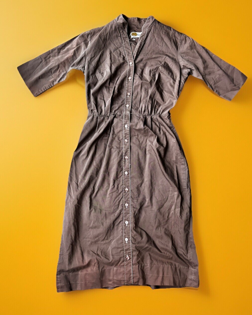 1950s Helen Whiting Sheath Dress.small/brown.front Buttons