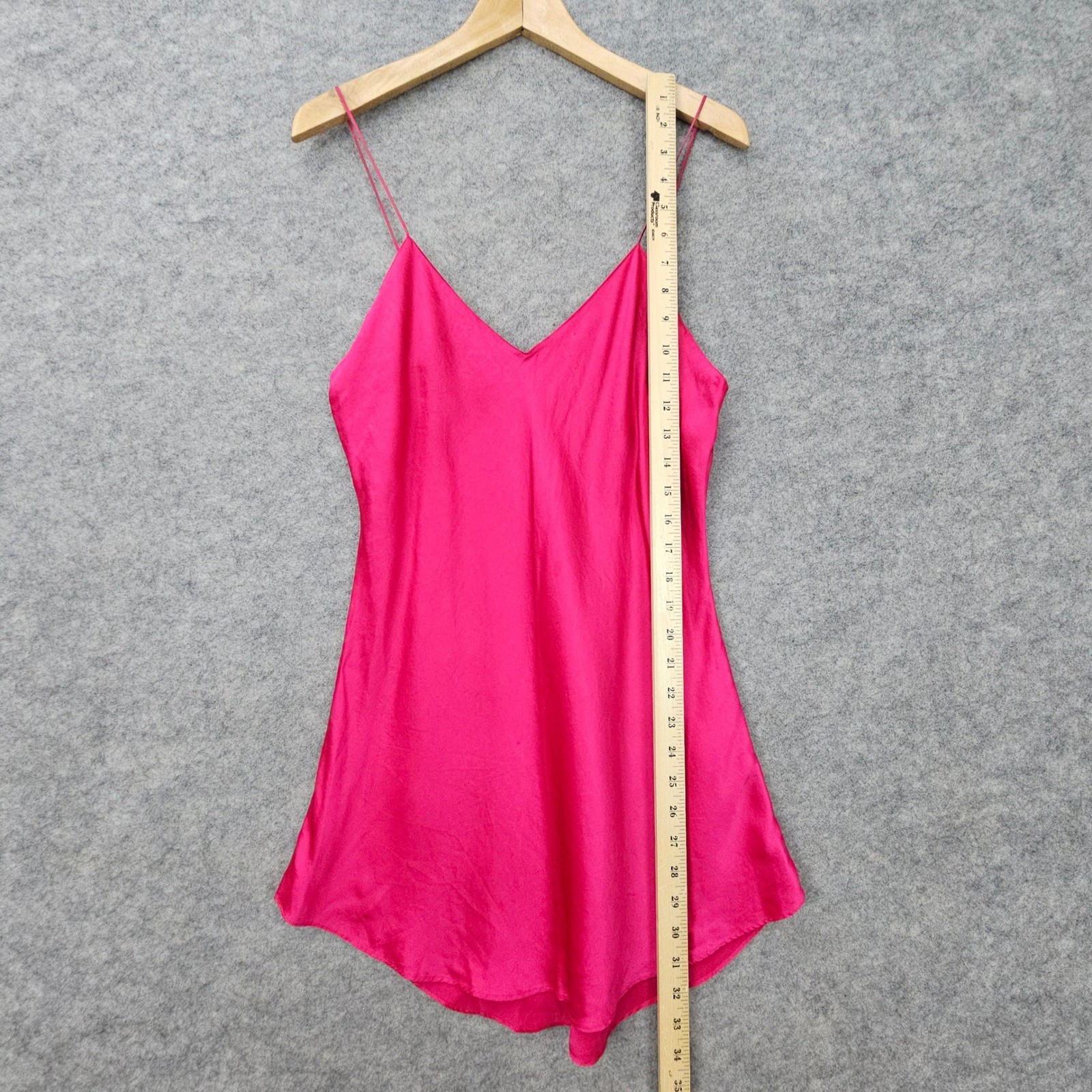 Victoria’s Secret Women’s Pink Nightie Top Size L Silk Vintage Gold Label V-Neck