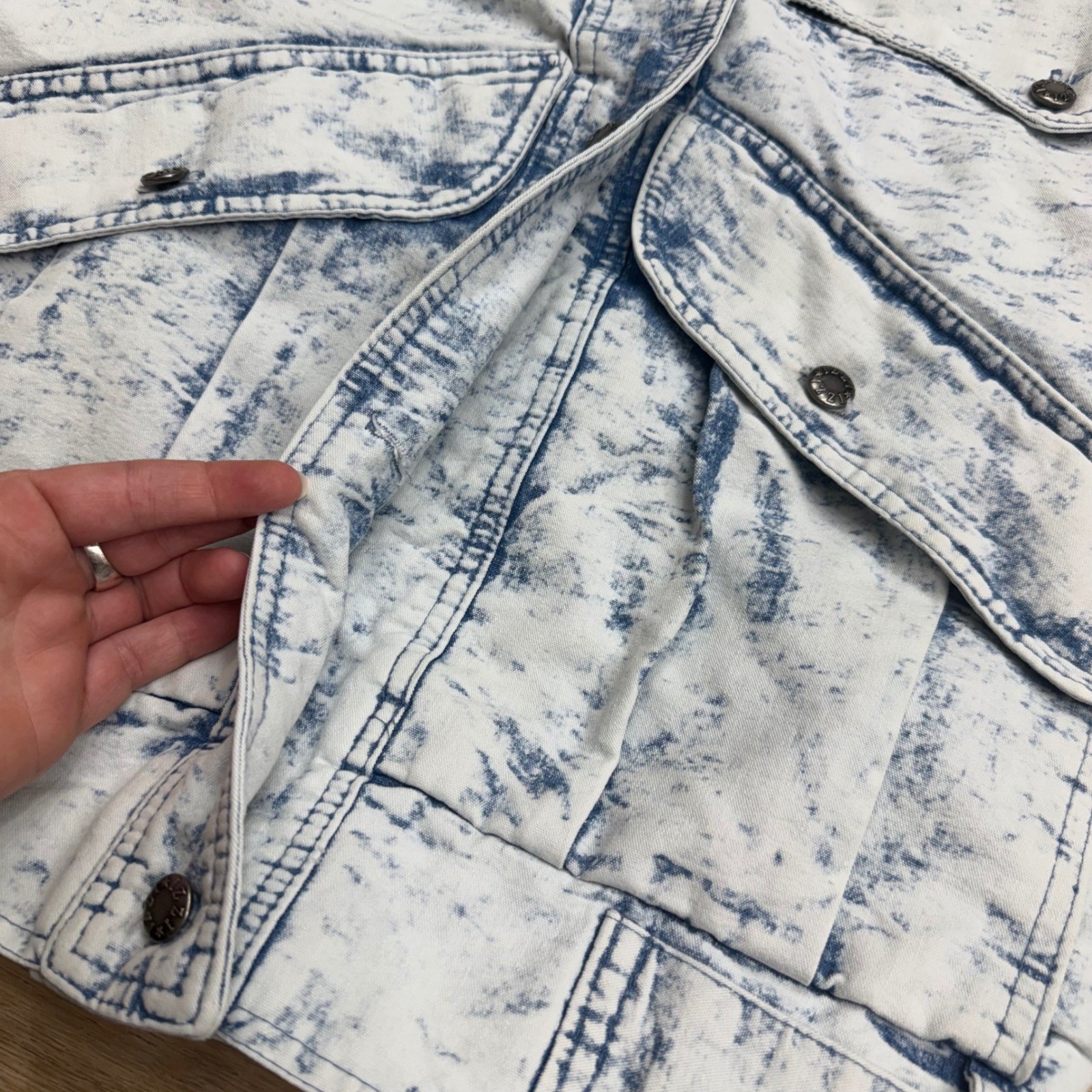 Vintage Izzi Blues Acid Wash Denim Bomber Jacket Distressed Blue Jean Grunge 80s