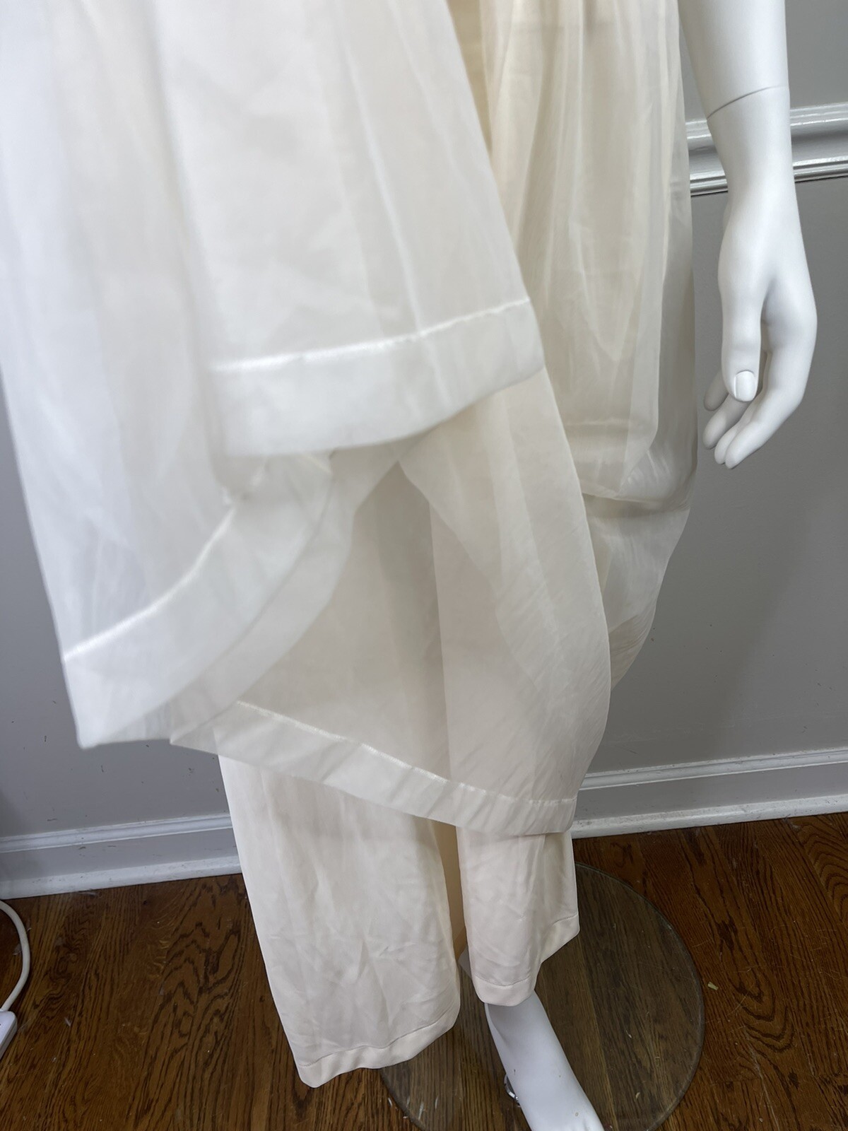 Vintage Komar Nightgown 36” Bust Petite Pale Blush Ivory Lace Chiffon Bow