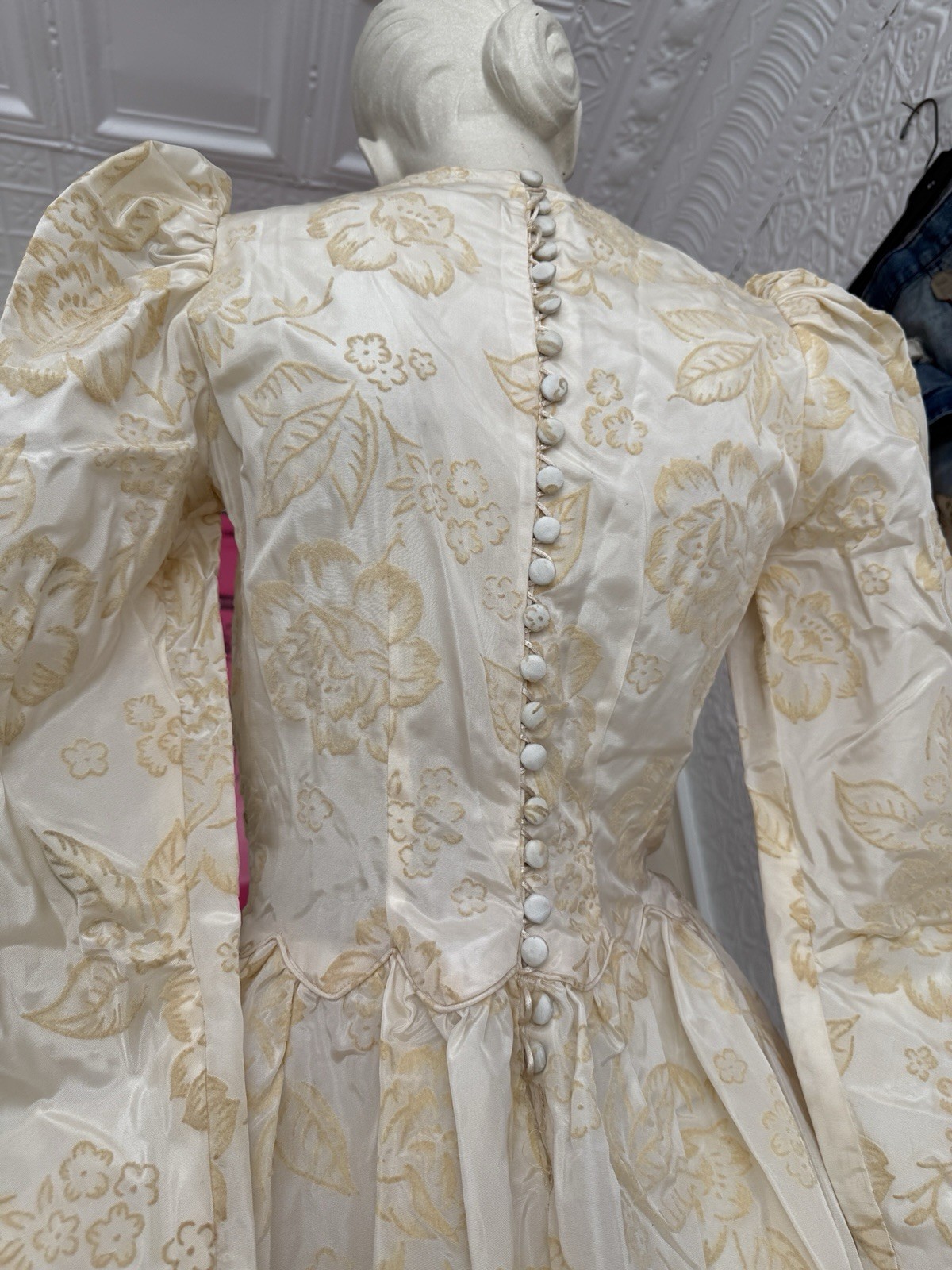 Vintage 1930s wedding gown puff sleeve flocked floral ivory dress-antique bridal
