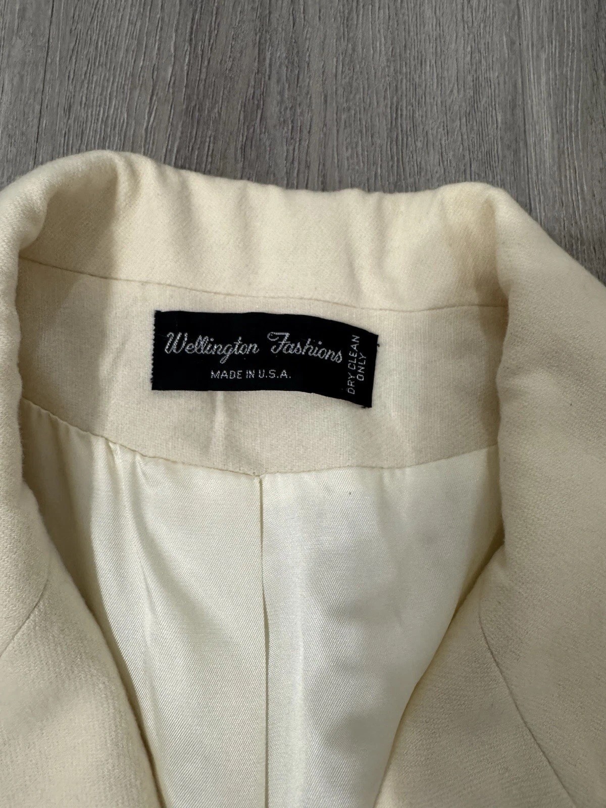 Wellington Fashions 100% Pure Merino Wool Vintage Ivory Women’s Coat USA Made