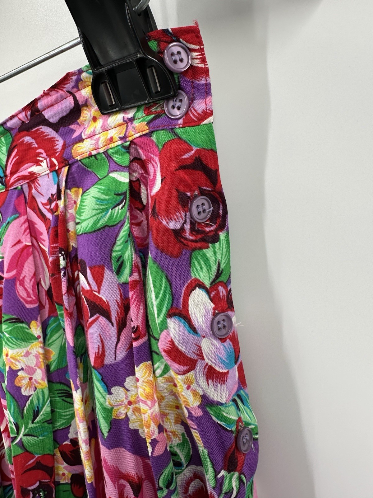 Vintage Maxi Skirt Sz 8 tagged 14 Floral Pleated A-Line Red Multi Colorful 90s
