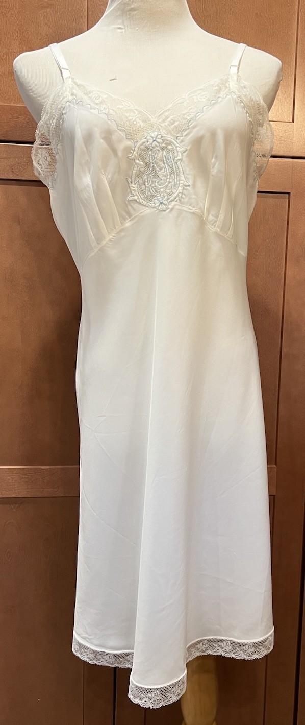 Vtg CORHAN NOUMAIR FULL SLIP WHITE NON-STRETCH RAYON-BLEND Embroidery 36