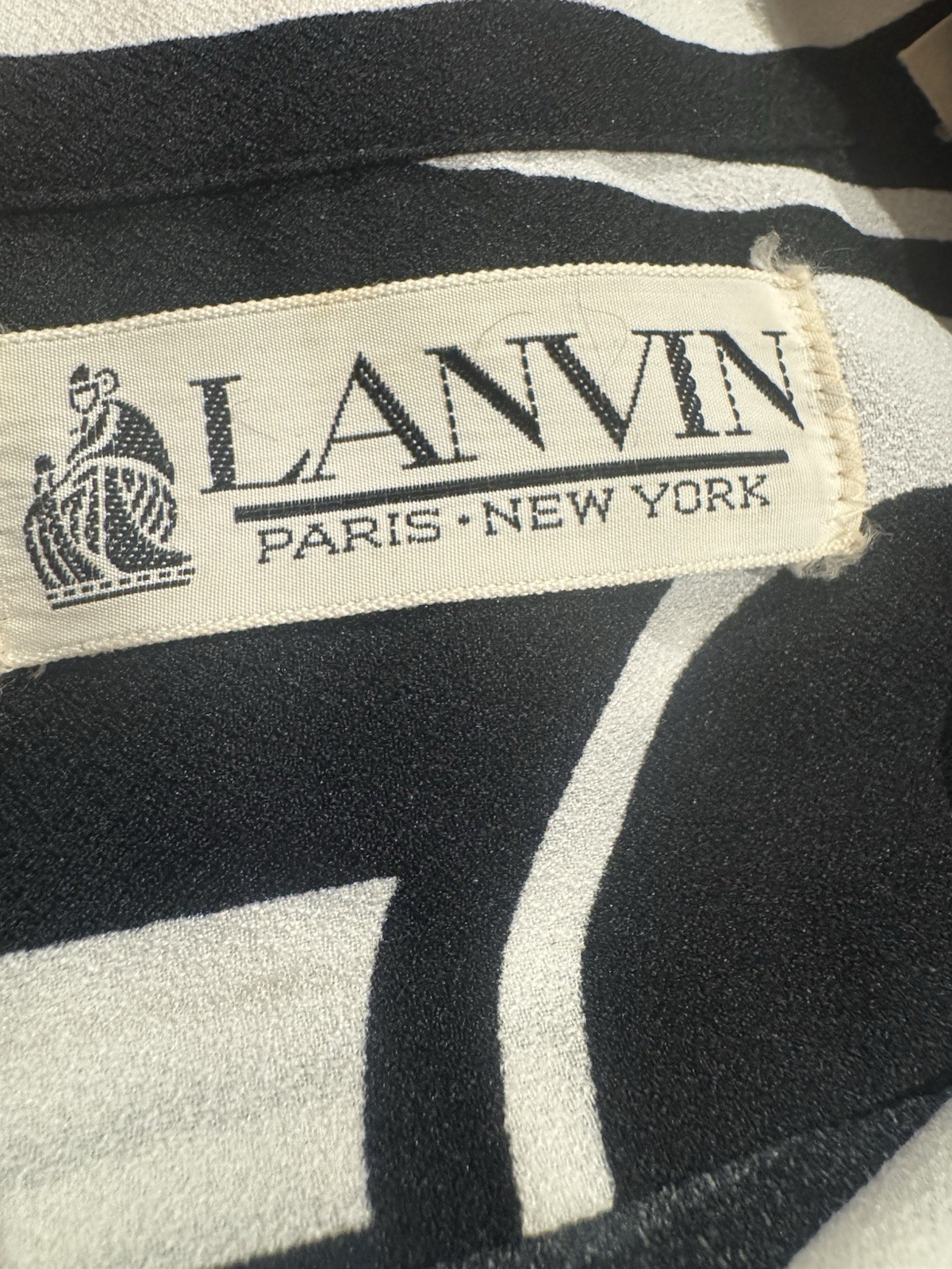 LANVIN VINTAGE BLACK ,WHITE MOD DRESS LONG SLEEVE Le Grand Strip Dagger CoLLAR