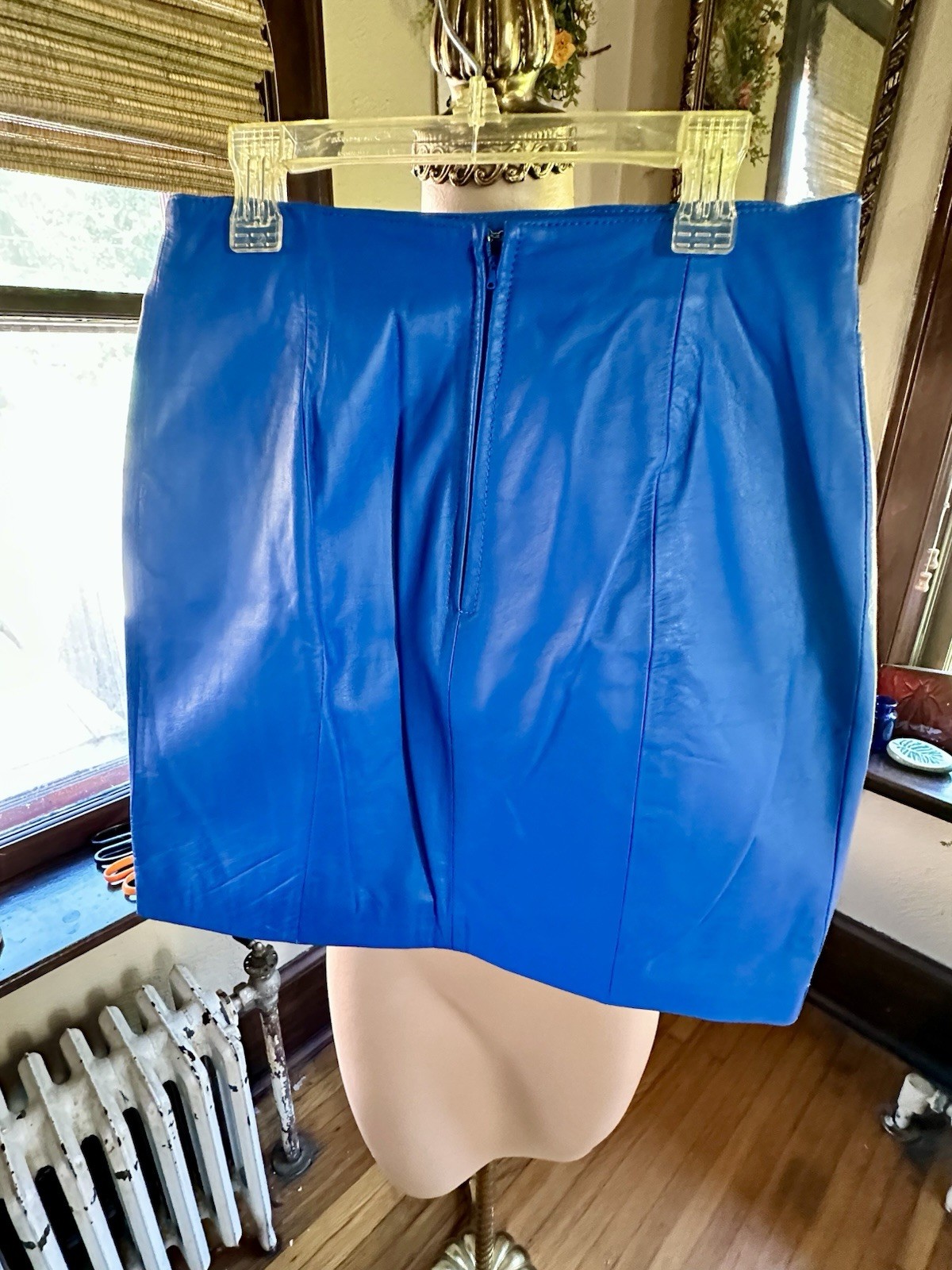 Vintage 80’s Chia Leather Mini Skirt Electric Blue Sz. 12 EUC