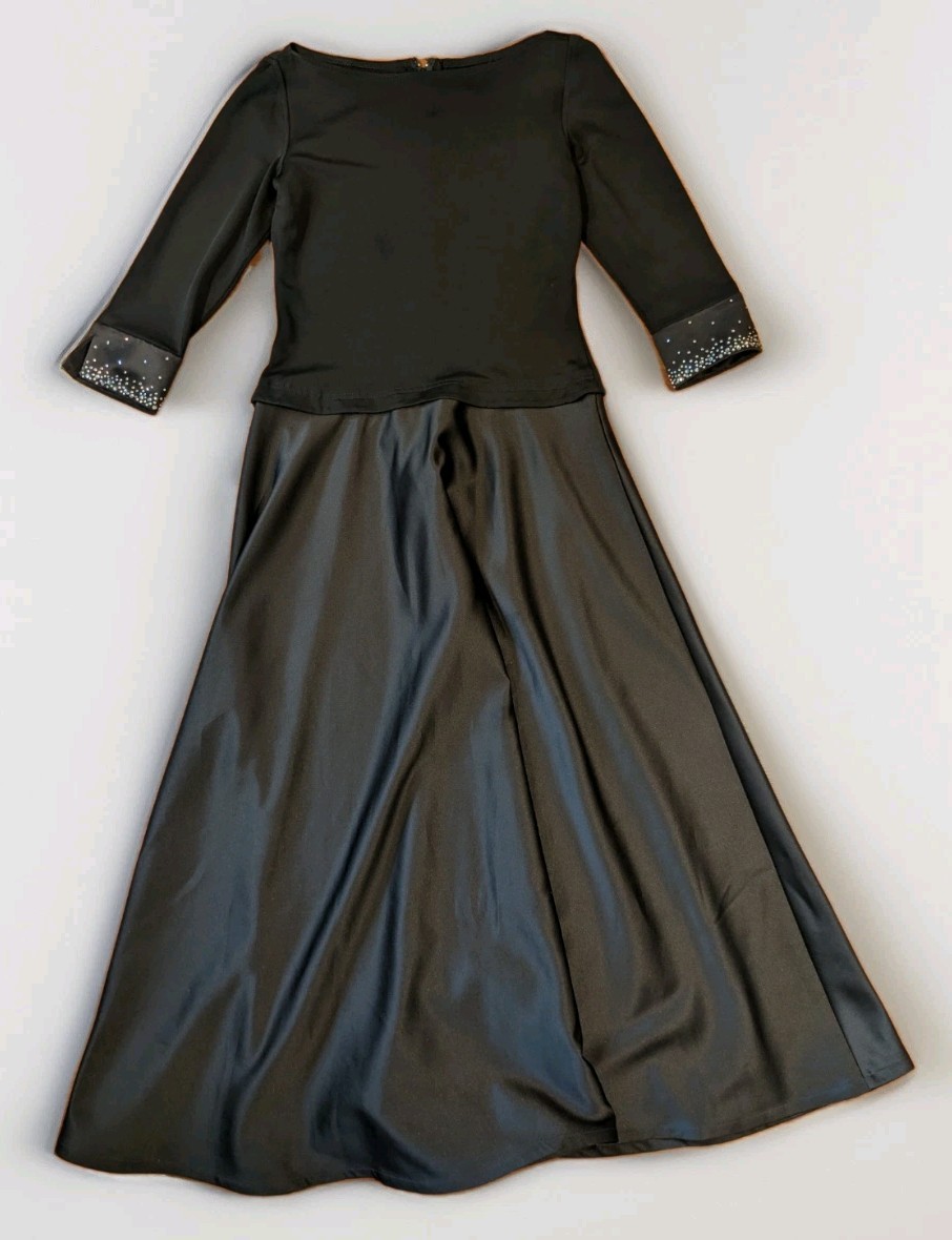 Vintage Tadashi Petite Black Evening Dress Beaded Cuffs USA Size 10P Maxi Gown