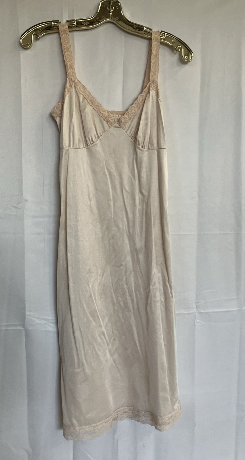 Vintage Gilead Made In USA Antron Nylon Lingerie Lace Full Slip Almond Size 34
