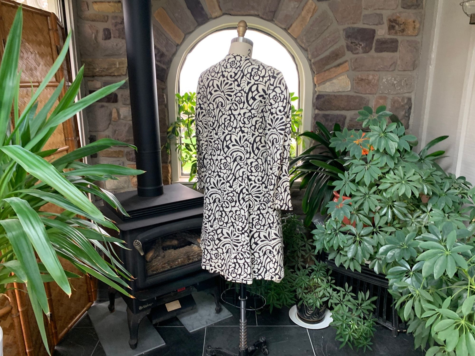 Vintage 1960s Black and Ivory Lightweight Swing Coat Abstract Design