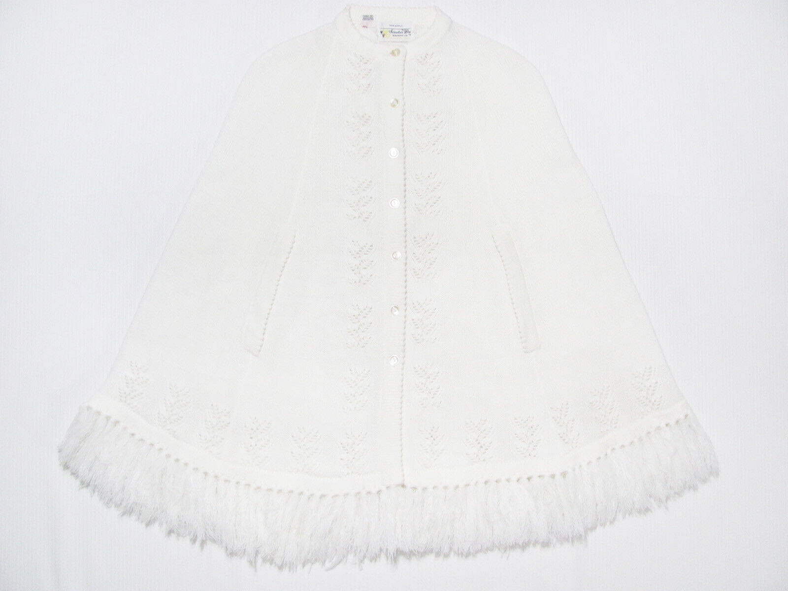 vintage WHITE FRINGE SWEATER BEE CAPE 60s Cardigan Button Shawl Wrap Poncho M/L