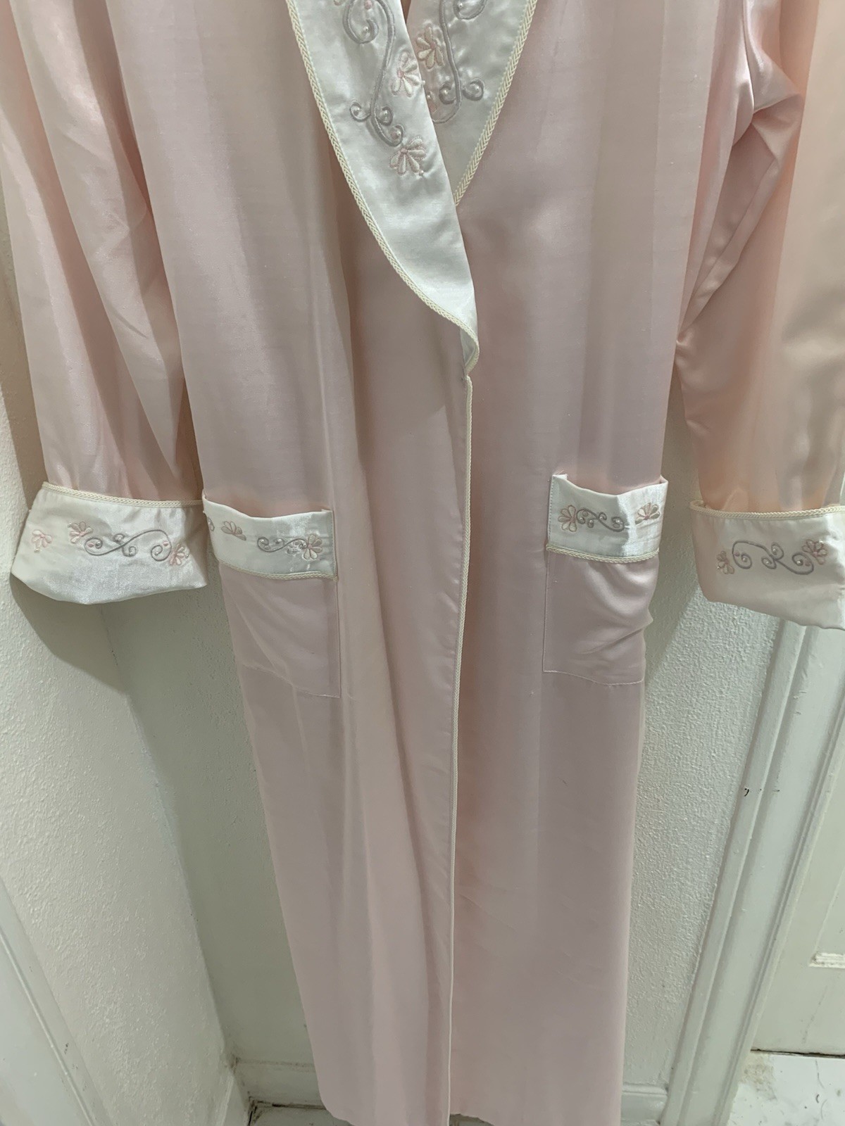 80s Vintage Lauren Alexandra Pink Satan Robe With faux Pearl accents