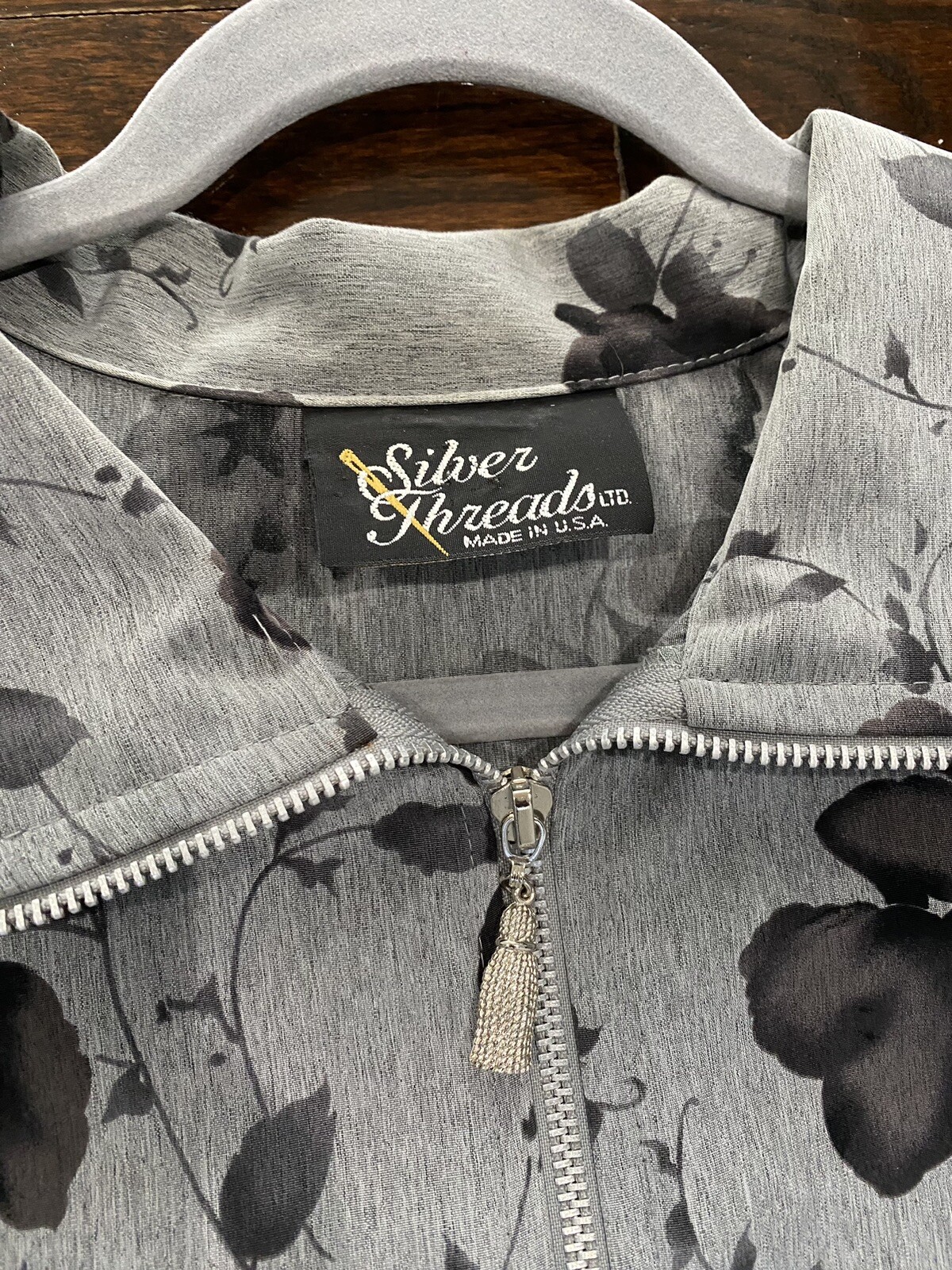 Vintage Silver Threads Jacket Size 1X Y2K Warm Up Parachute Full Zip Gray Floral