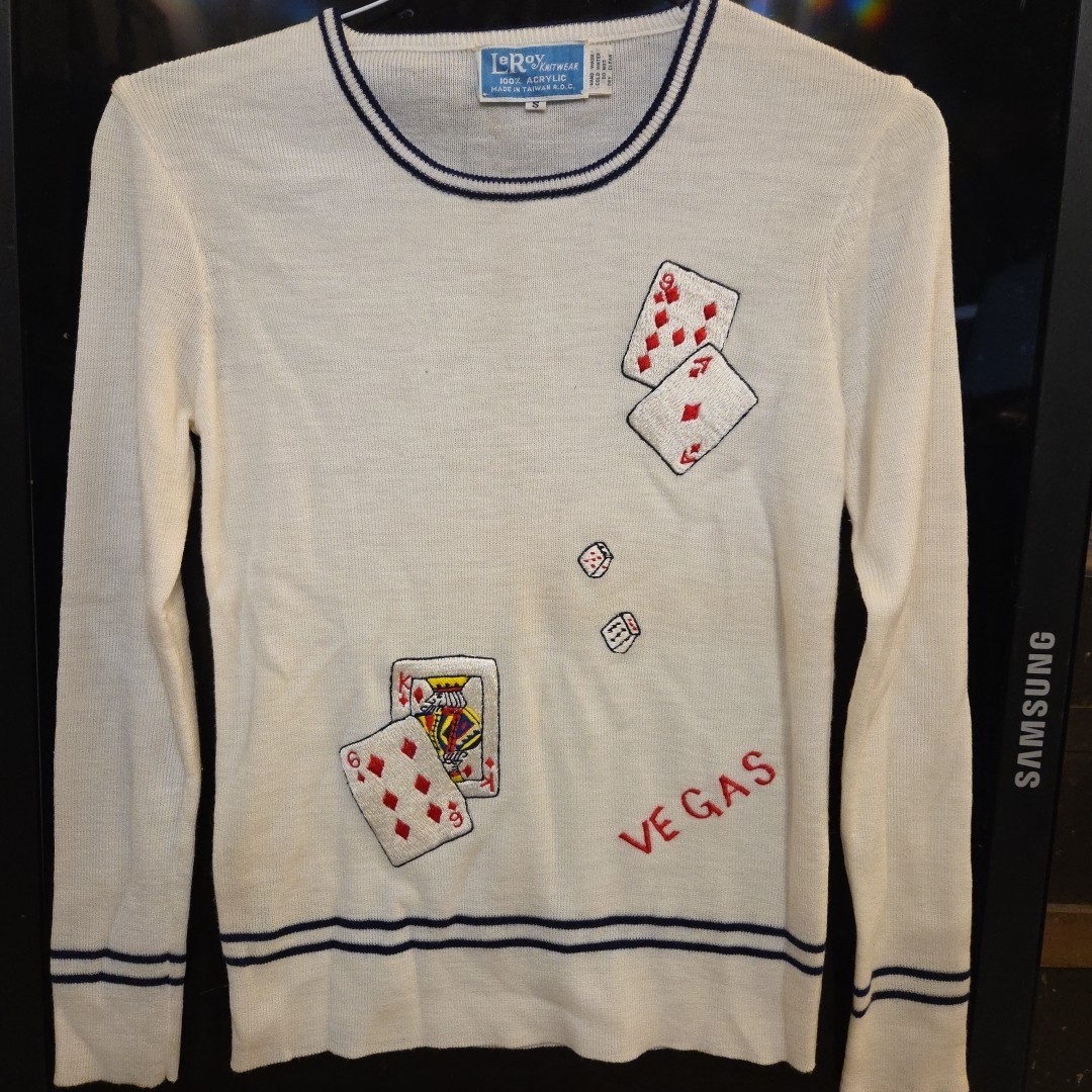 VINTAGE 1970’S EMBROIDERED VEGAS PLAYING CARD GAMBLING THEME SWEATER 