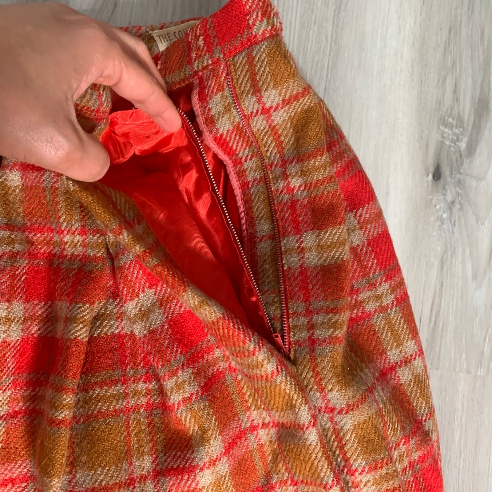 Vintage Lord Taylor Women’s Wool Pleated Plaid Long Skirt Small Orange Ripped