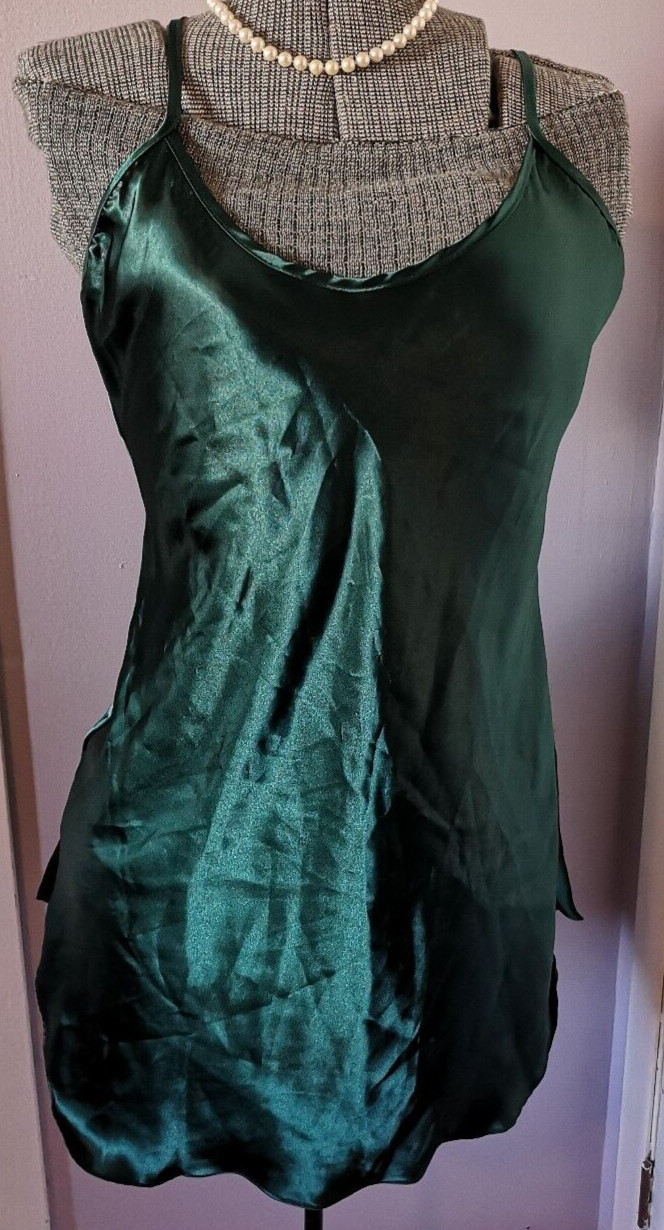 Vintage Silky Green Glam Criss Cross Back Boudoir Slip Peignor Lingerie Medium