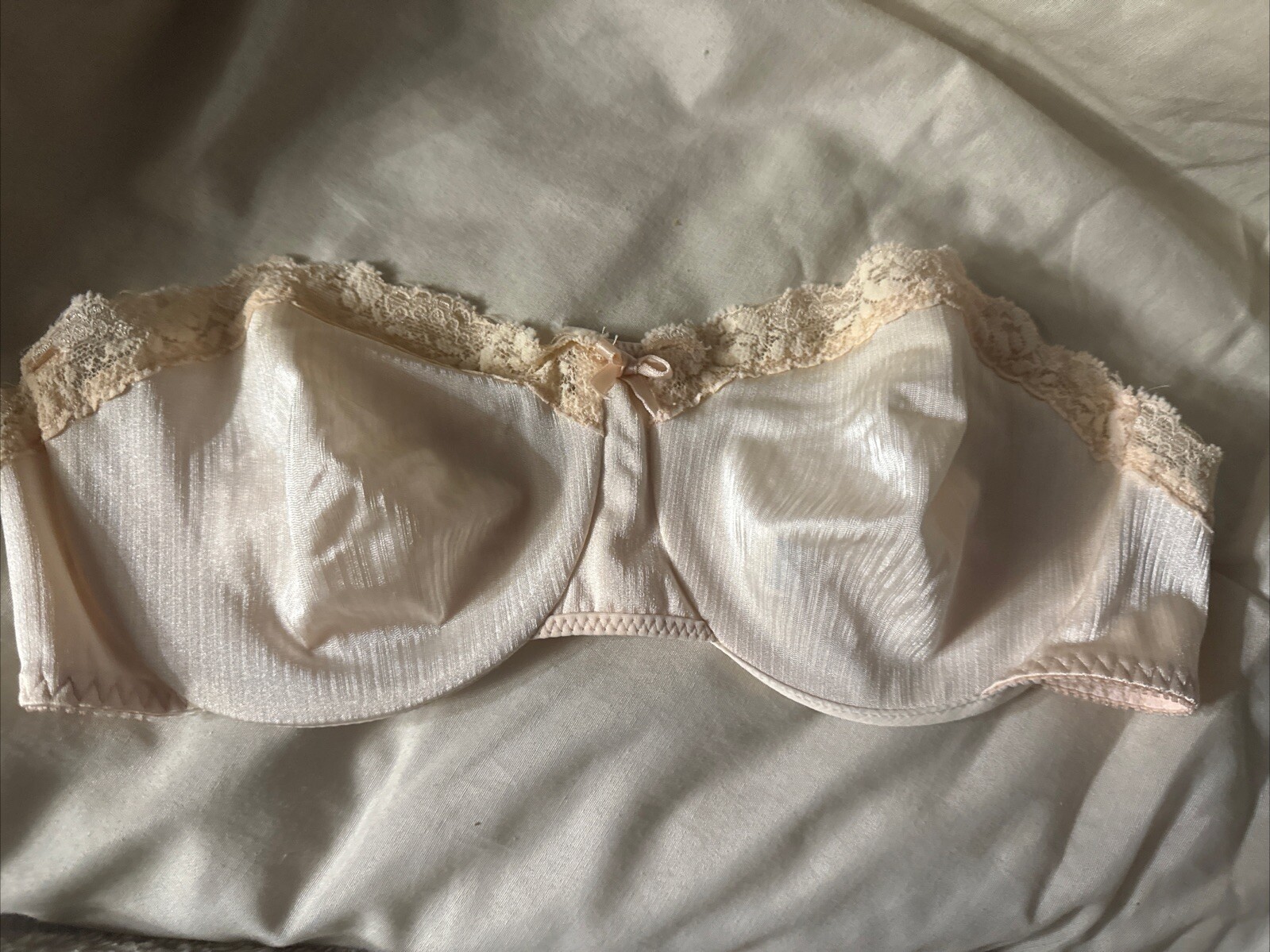 Vintage Warners Ivory Strapless Underwire SHINE-ON Bra 36C Style 1120 Lace Trim