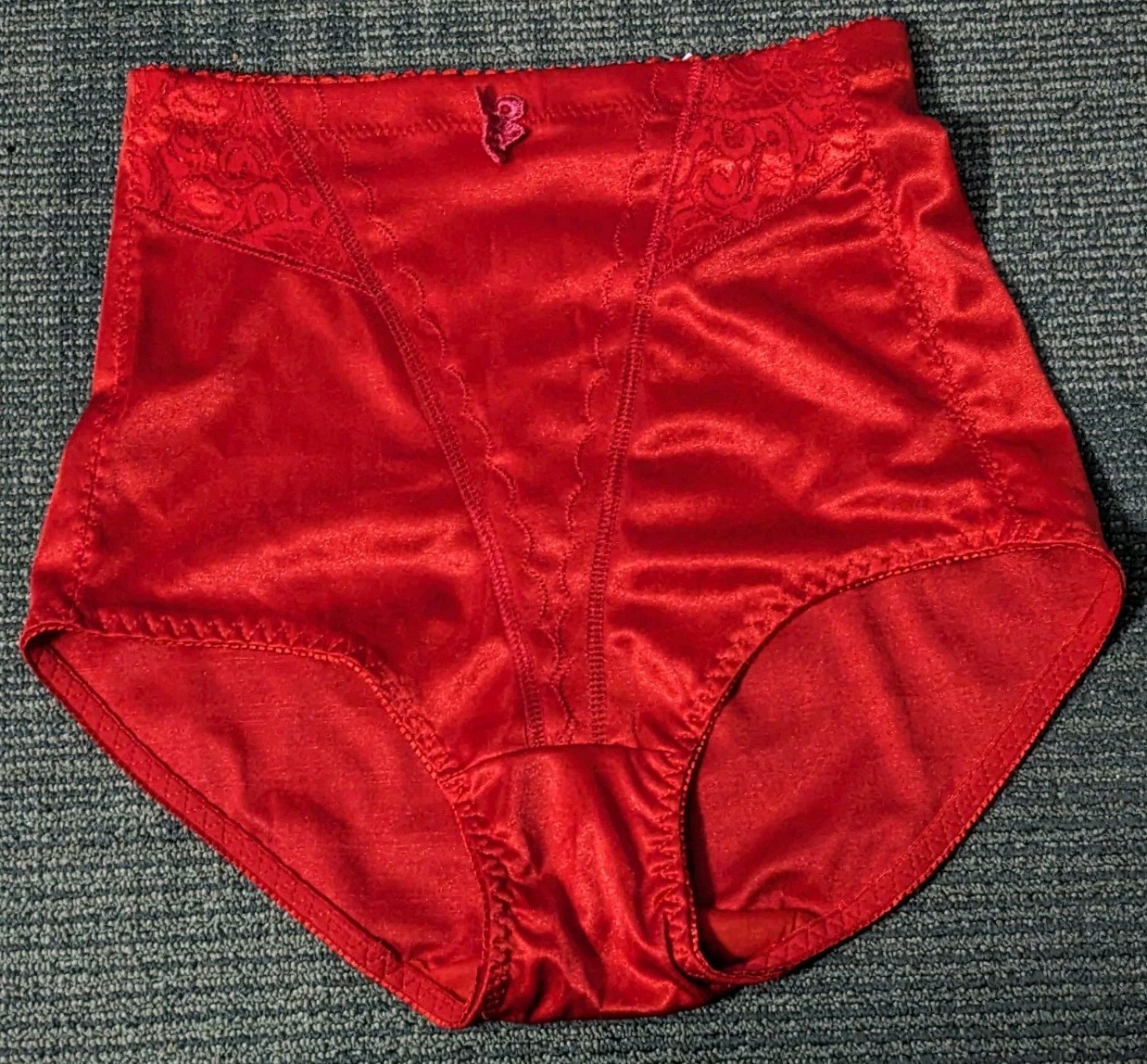 NWT Vtg Large Red Brief Panties Silky Shiny High Cut Lace Shaping Donna Loren