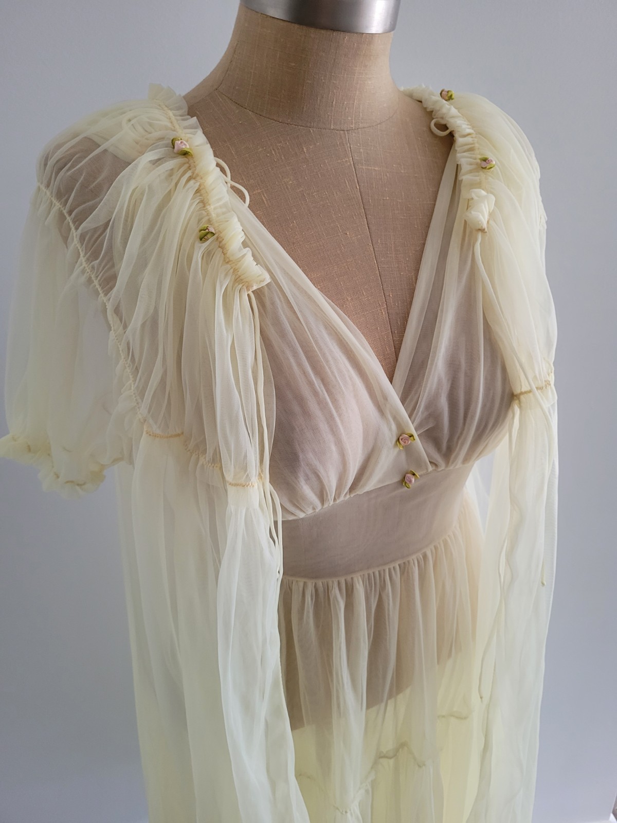 Vintage Amourelle Peignoir Set Babydoll Sheer Yellow Chiffon Nightgown Robe S
