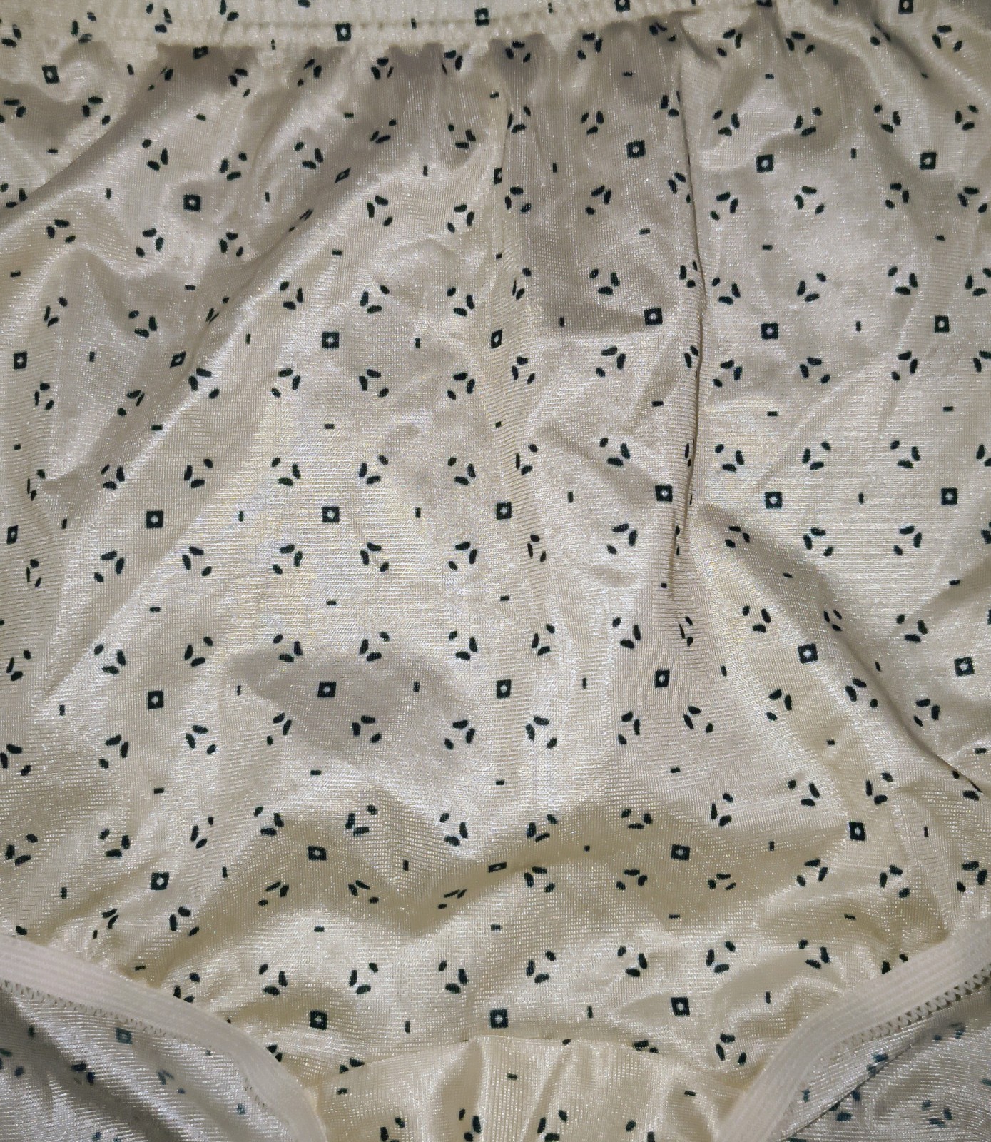 Vintage VANITY FAIR Geometric Print Full Brief Granny Panties Size 6/Medium