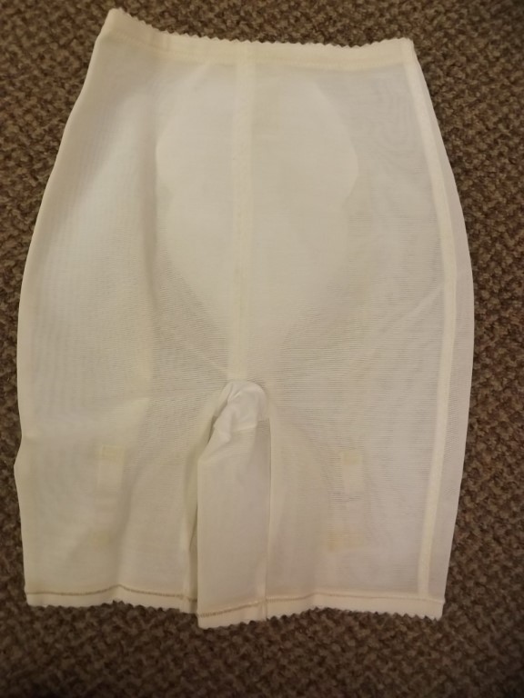 My Fair Lady Vtg NEW Long Leg Thigh Fit Girdle Panties Sm 25/26 w/ Garter Belts