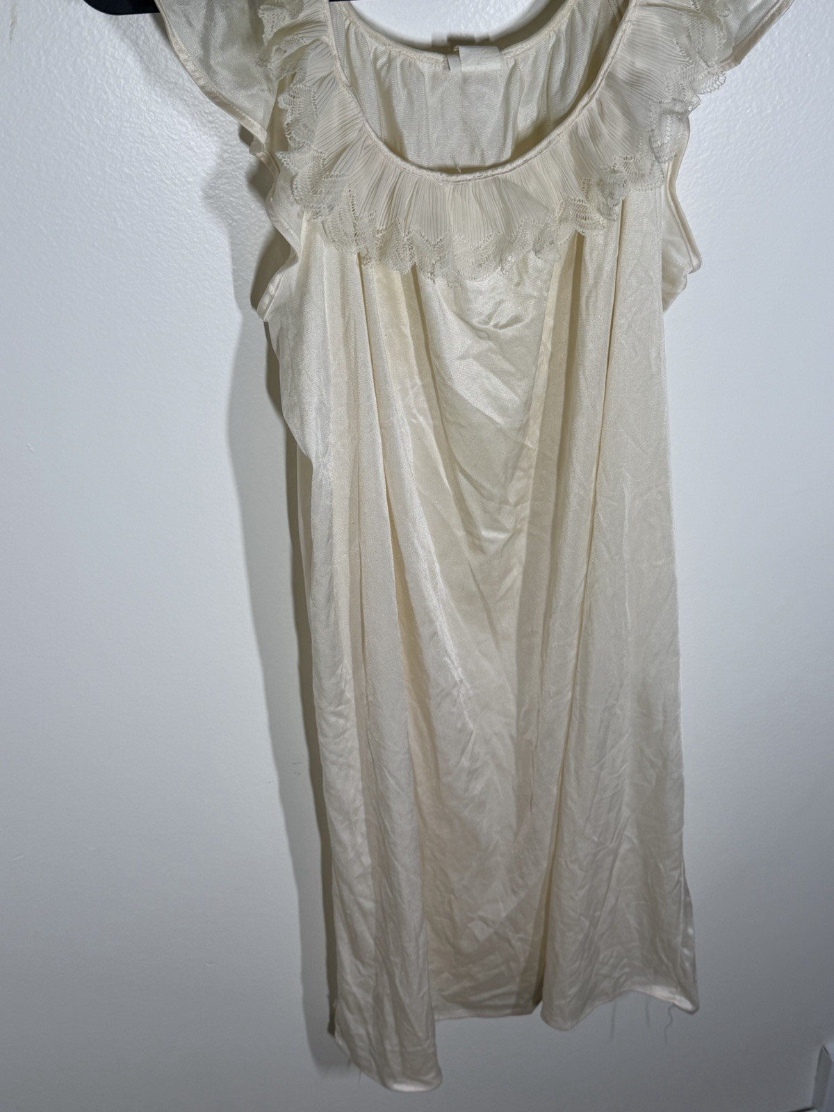 Miss Dia Ivory Nylon Slip Lingerie, Size M Regular, Made in USA