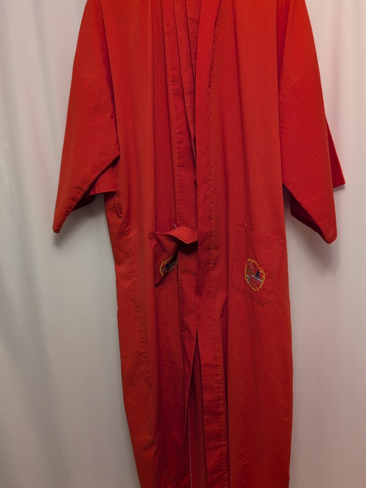 80s womens vtg red L tie robe Daffodil brand china made