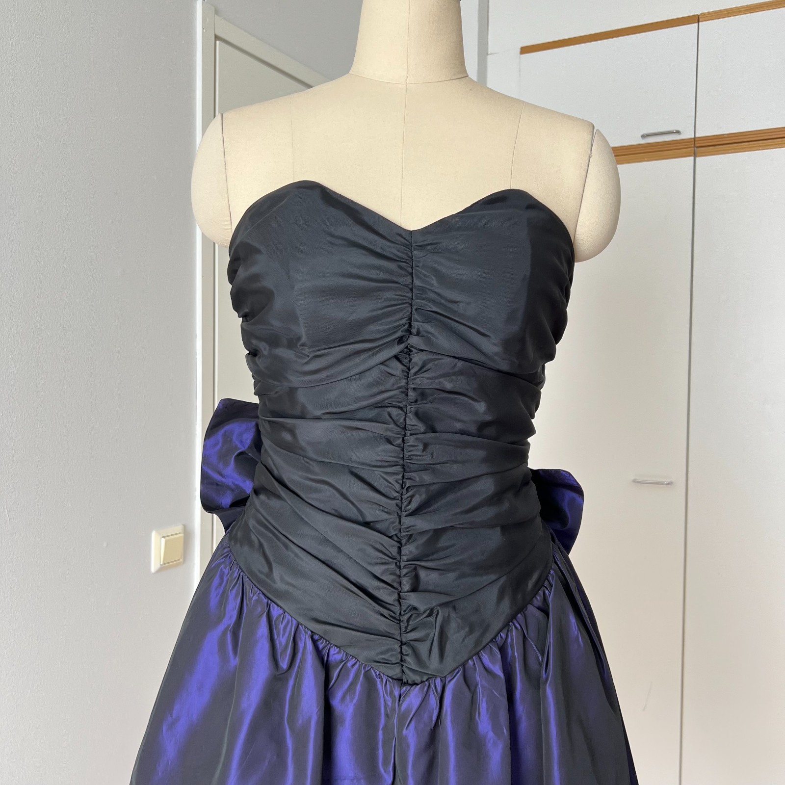 1980s Taffeta Prom Party Dress Bow Back Ruched Cocktail Strapless Gown EU 36