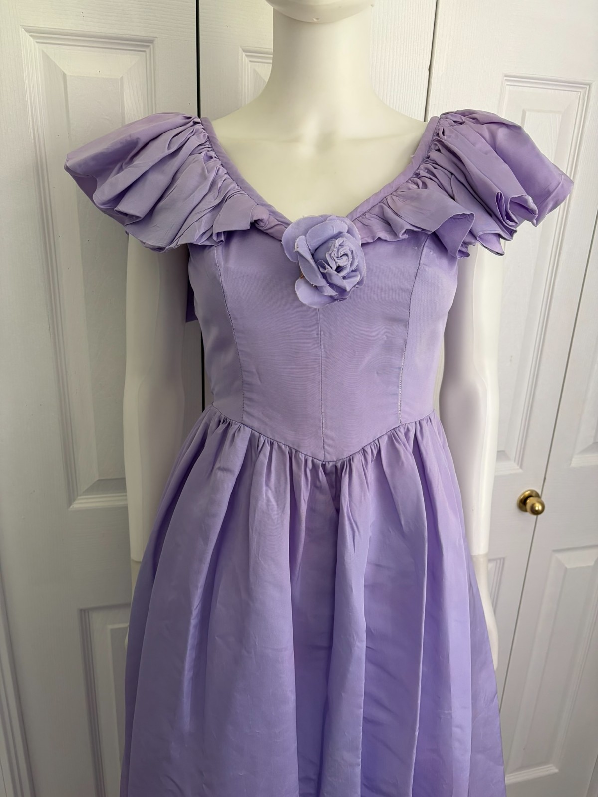 vintage 70s or 80s light purple lilac bodice dress
