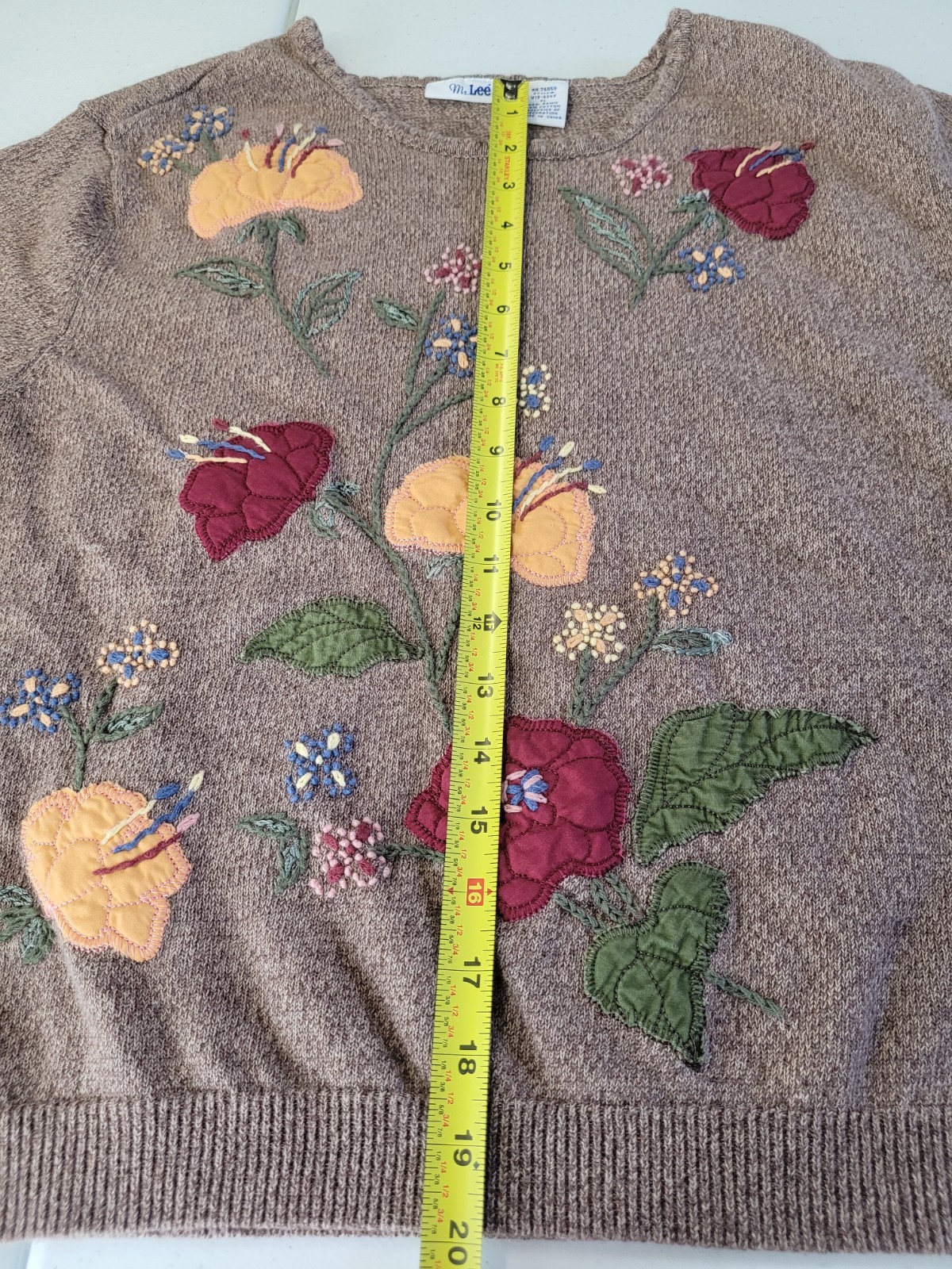 Ms Lee Vintage brown short-sleeved crewneck sweater with floral embroidery sz Pl