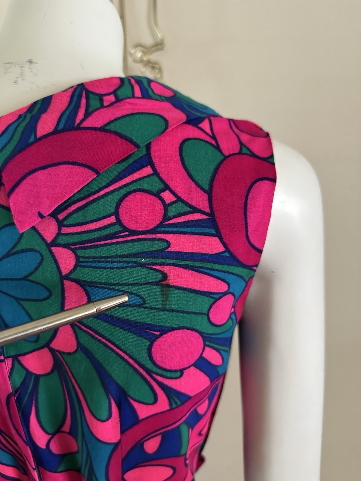 1960s Fumis Waikiki Hawaiian Palazzo Jumpsuit Psychedelic Floral Hostess Mod VTG