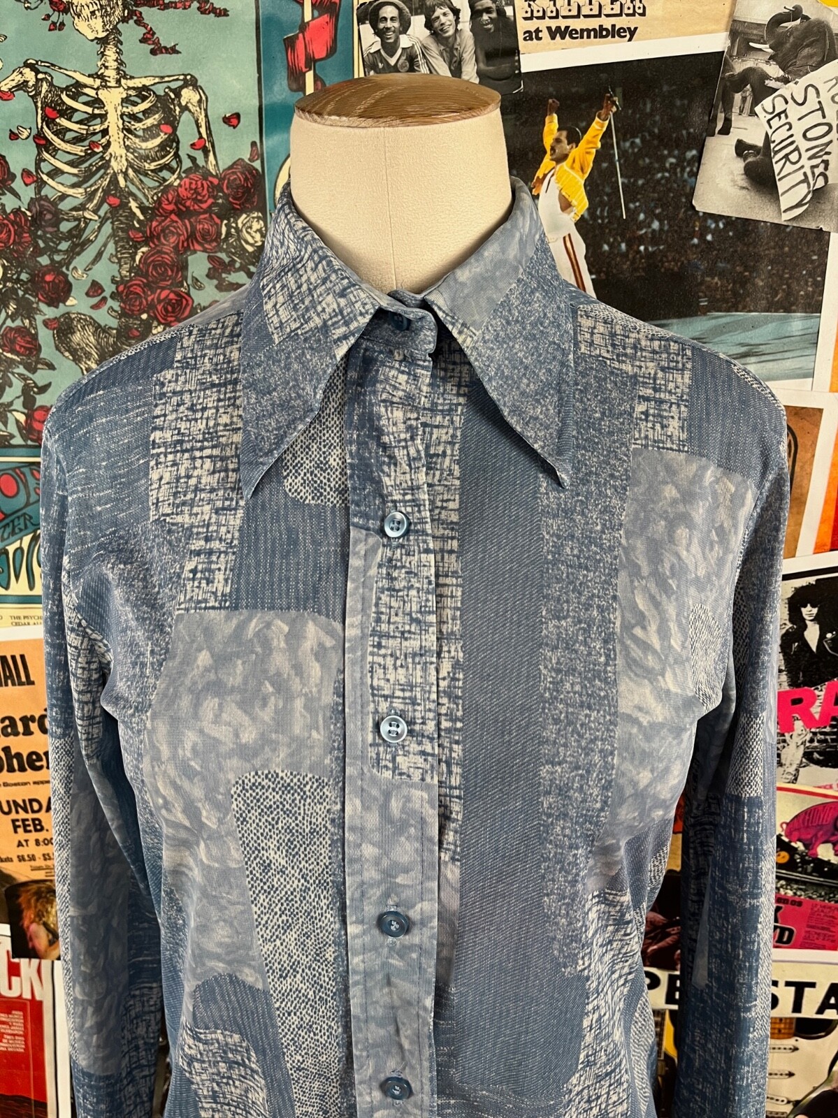 Vintage 70s Blue Mod Lady Arrow Blouse Disco Mod Womens Small Retro As Is