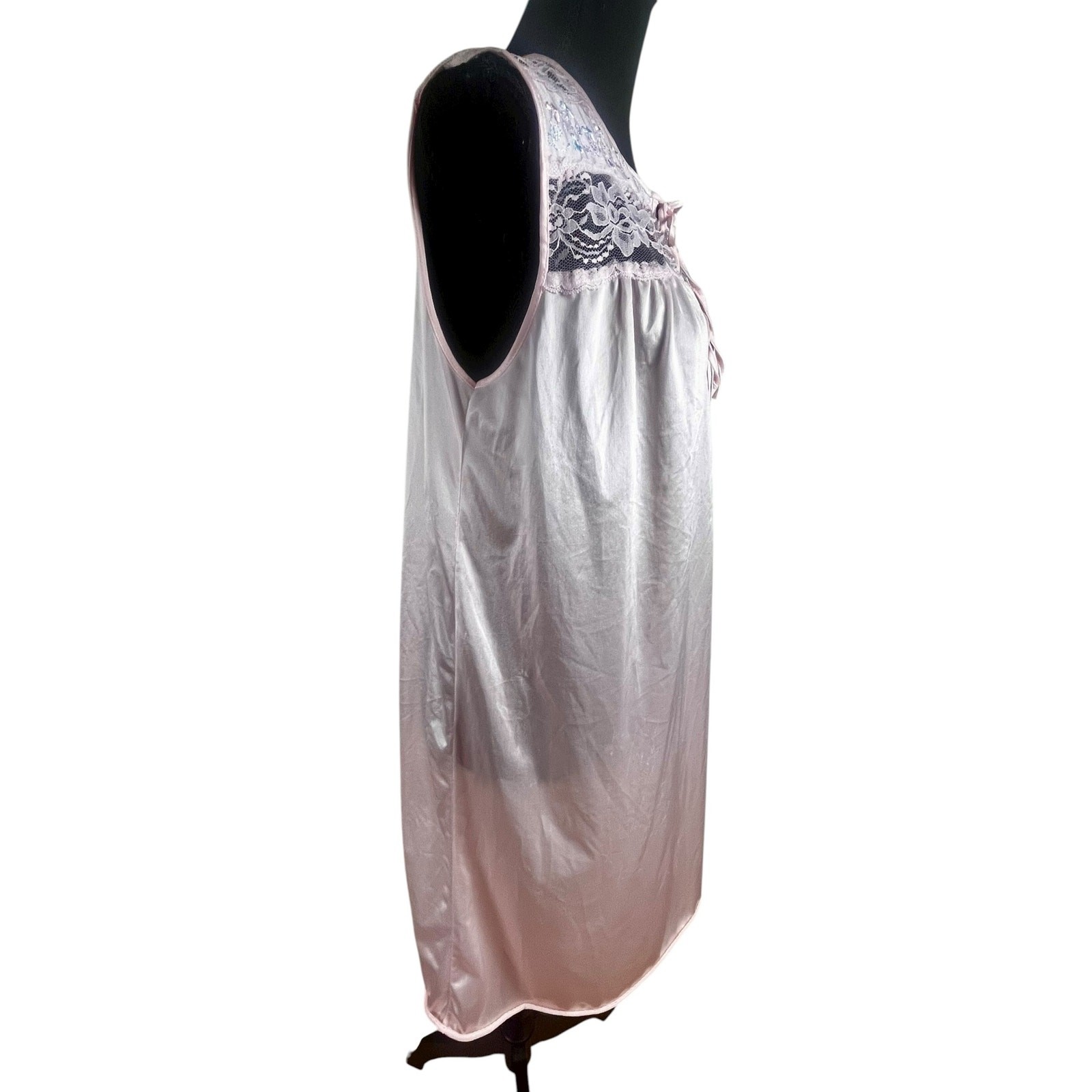 Vintage Stardust Pink Nylon Lace Floral Embroidered Nightgown Sz M Romantic USA