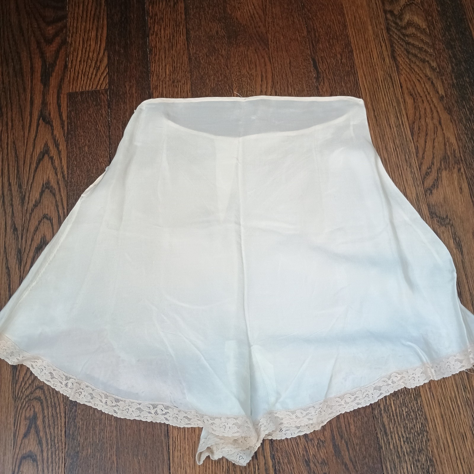 Vintage 20’s/30s Blue Silk & Lace Tap Pants Lingerie Blue XS