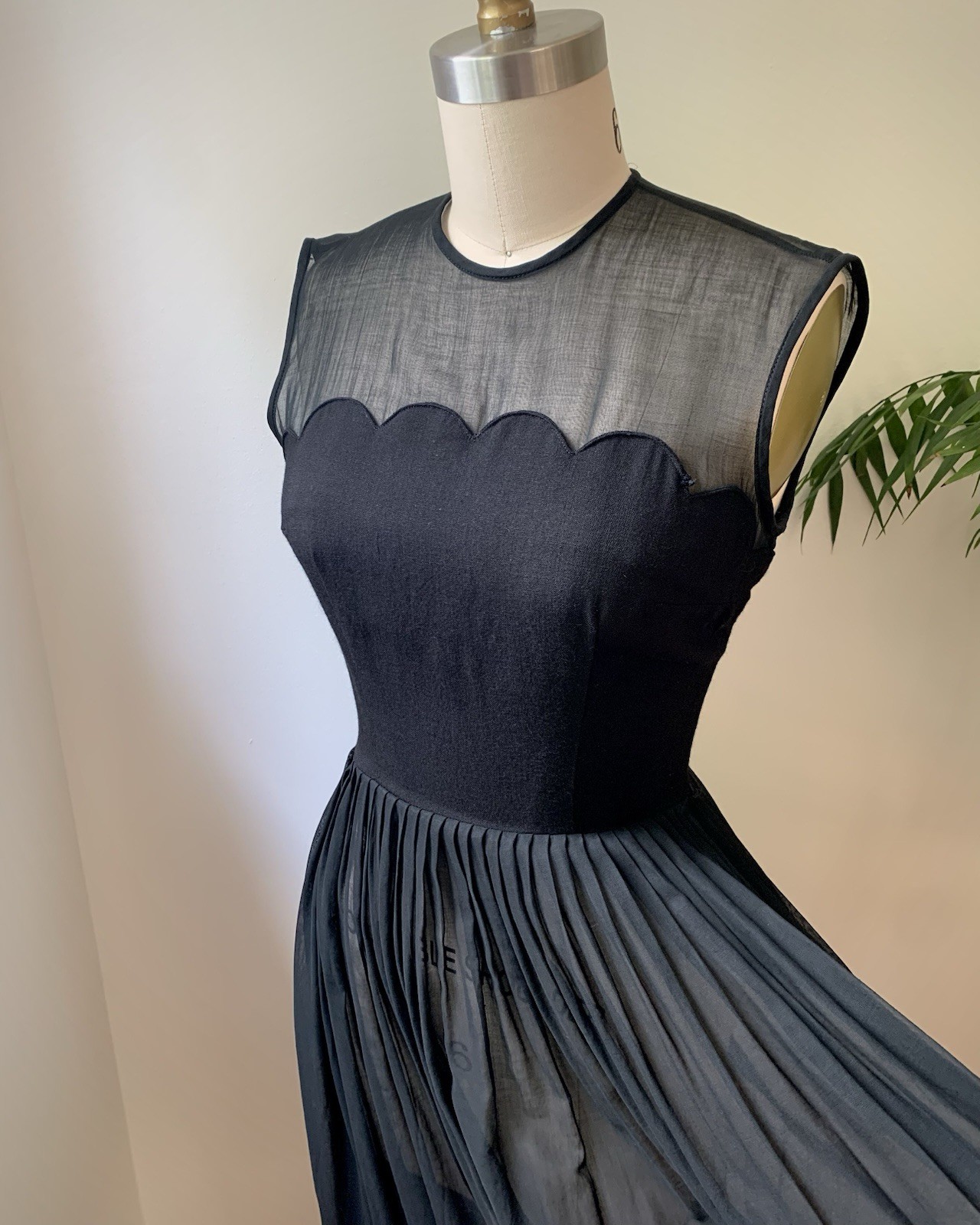 Vintage 1950s 1960s L’Aiglon Sheer Black Chiffon Scalloped cocktail dress XS LBD