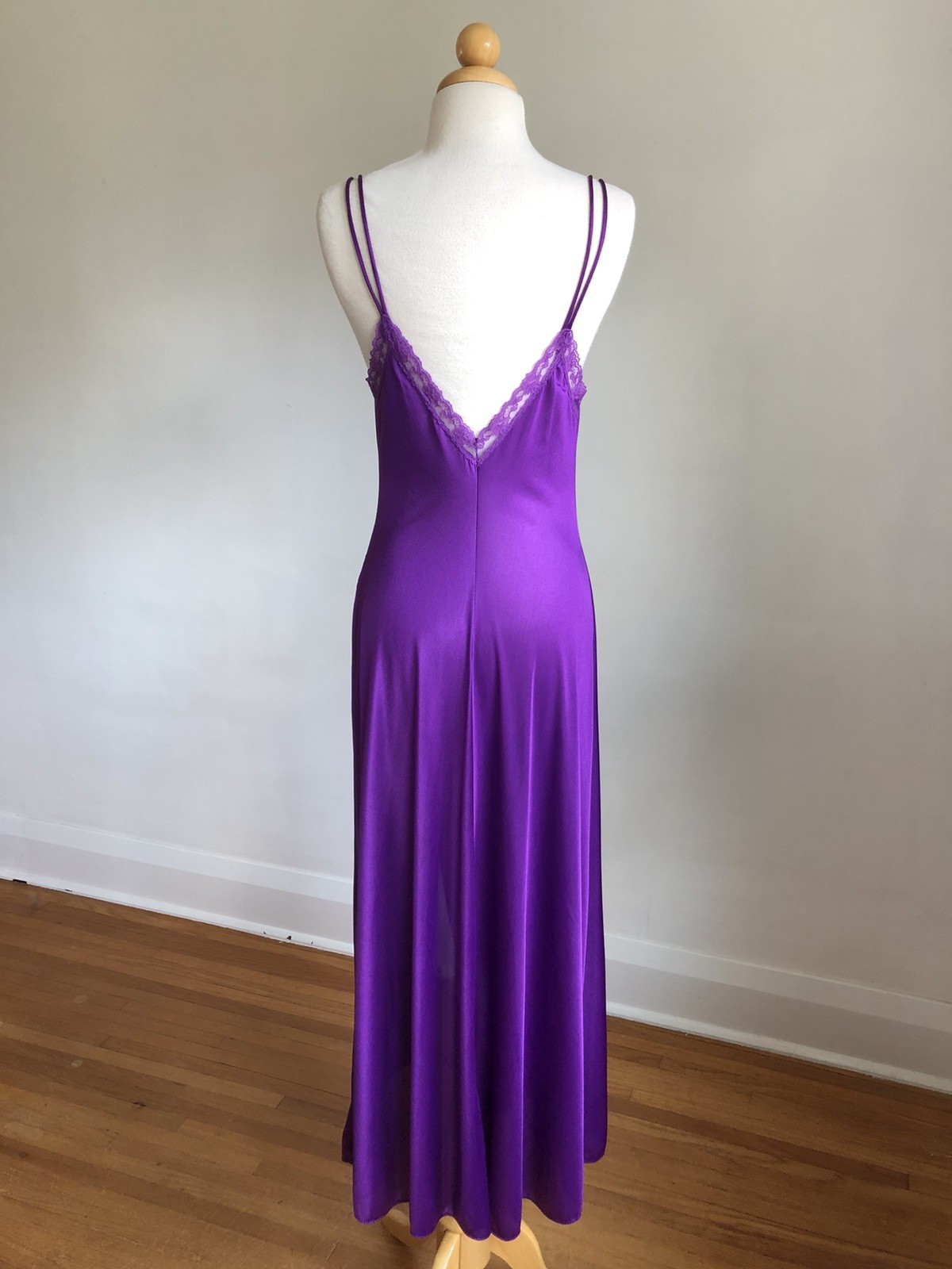 STUNNING VTG VAL MODE Purple Nylon Chiffon & Lace 2pc Nightgown Peignoir Set S