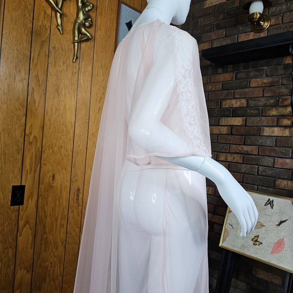 Vtg 50s Juicy Peach Cheesecake Pin-Up Sheer Chiffon Lace Peignoir Maxi Robe OSFM