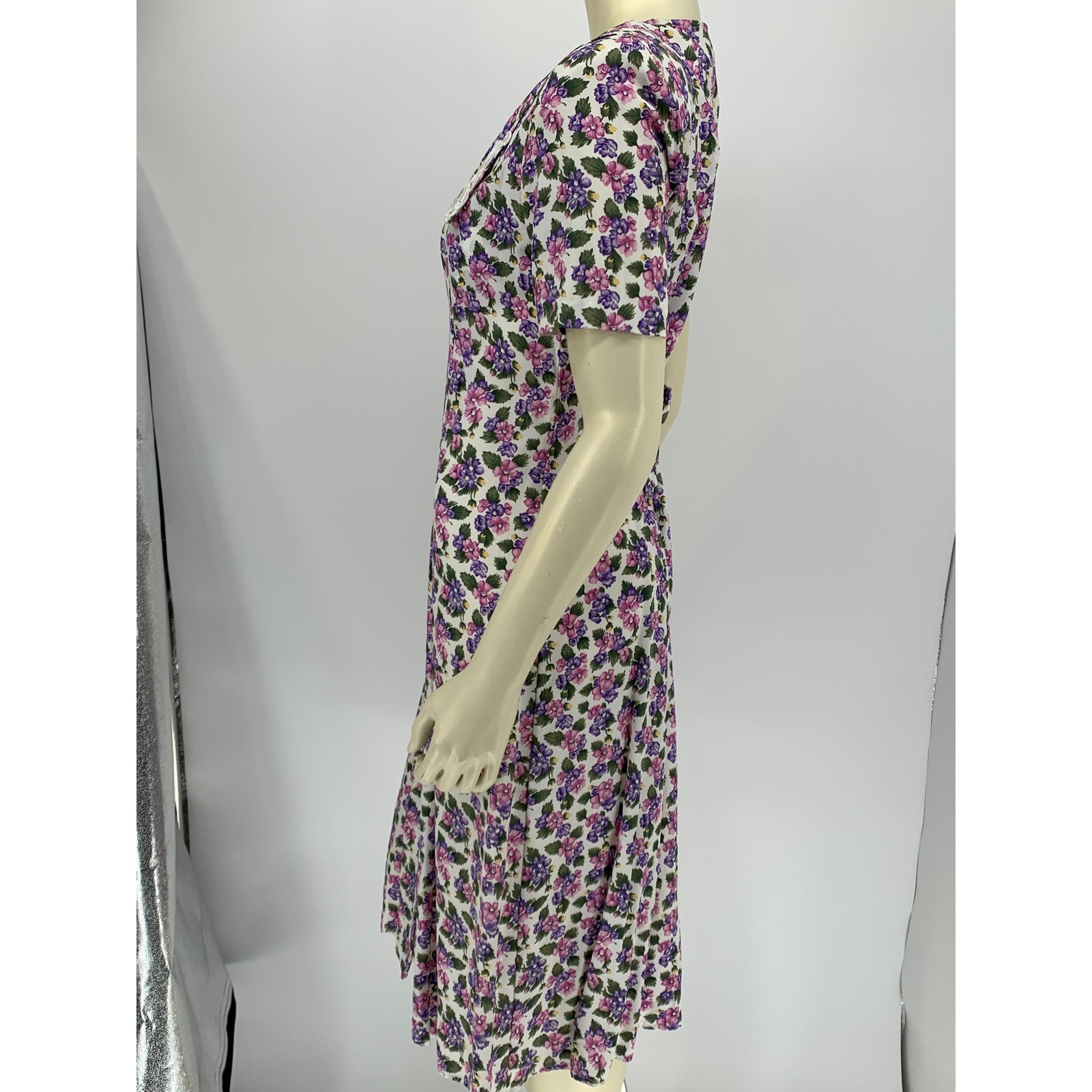 Whirlaway Frocks Vintage 90s Cottagecore Floral Lace Collar Dress Purple 6P