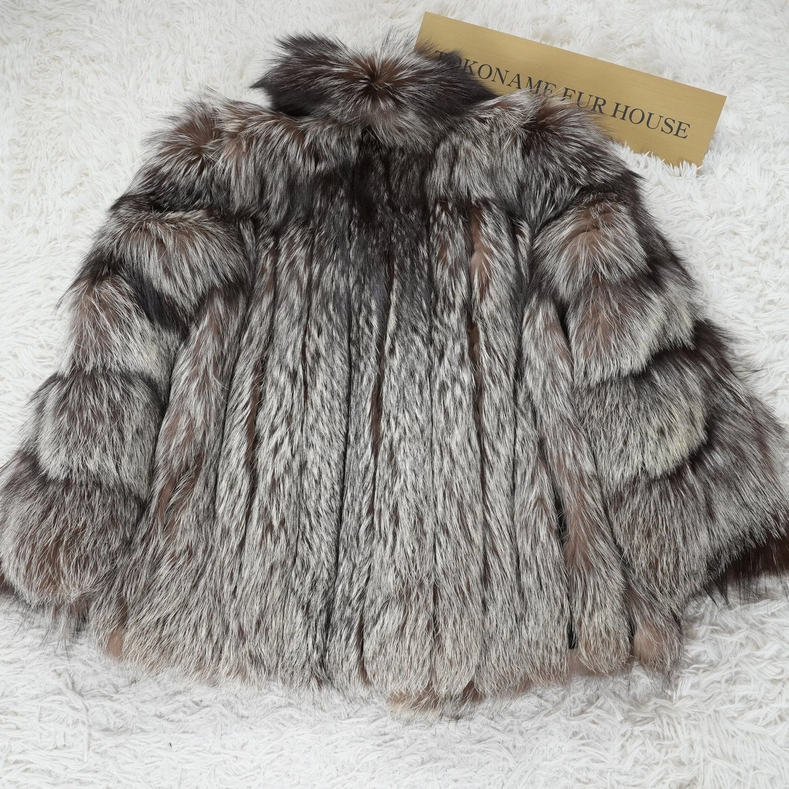 Silver Fox Coat SAGA FOX – Genuine Vintage Fur From Japan