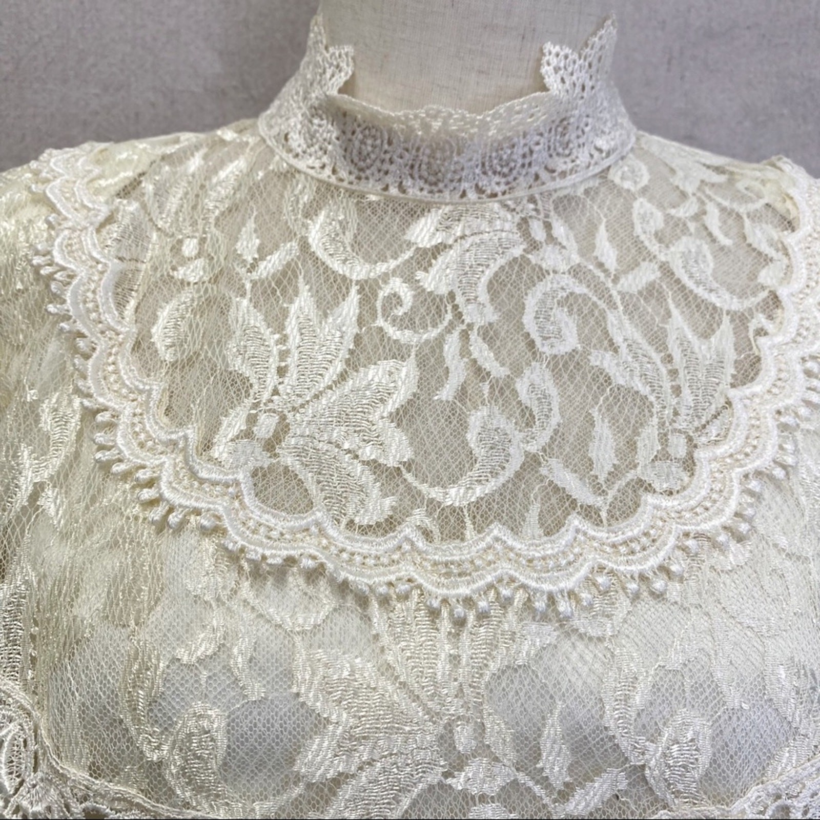 Vintage 90’s Worthington ivory/off white blouse/pencil skirt set Size 12