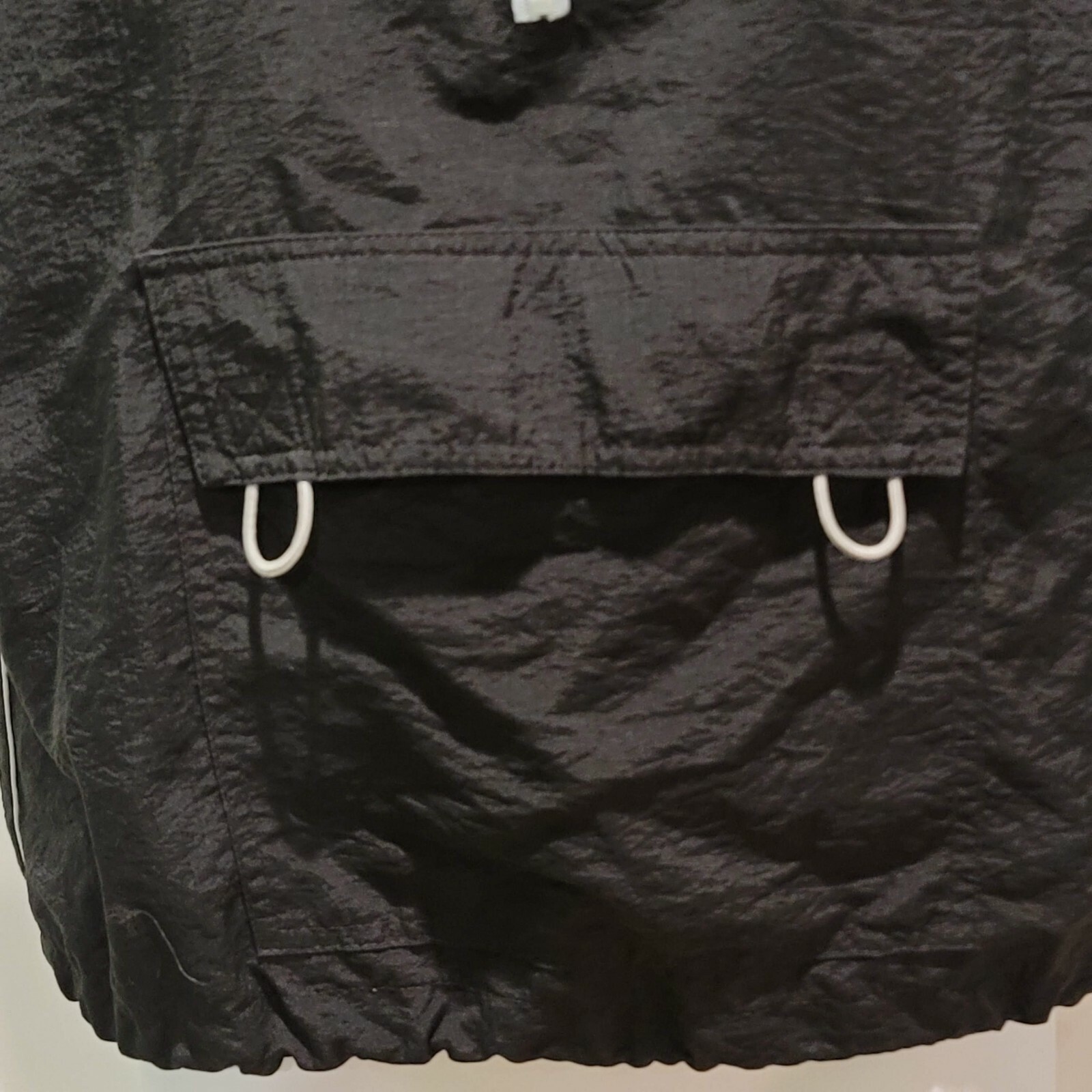 Vintage Women Sleeveless Hoodie Top M Zipper Black Crinkle Nylon USA Miken