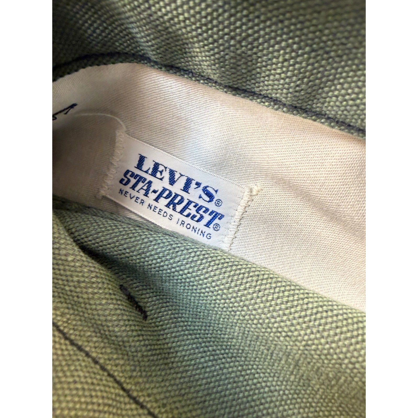 Vintage Levis Olive Green Hopsack Shorts 36 High Rise Men Women Big E Gorpcore
