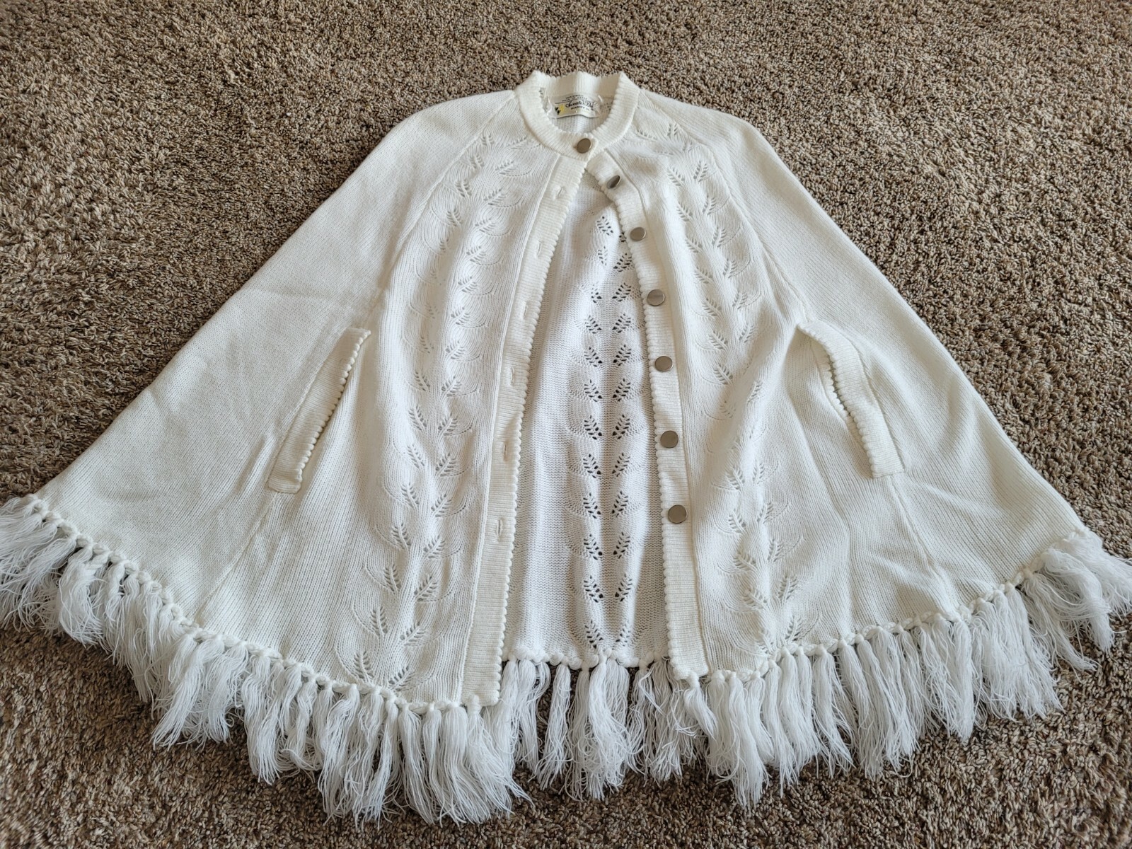 Vtg White Button Down Poncho Shawl Cape Fringe BOHO MCM Sweater Bee 70’s Warm