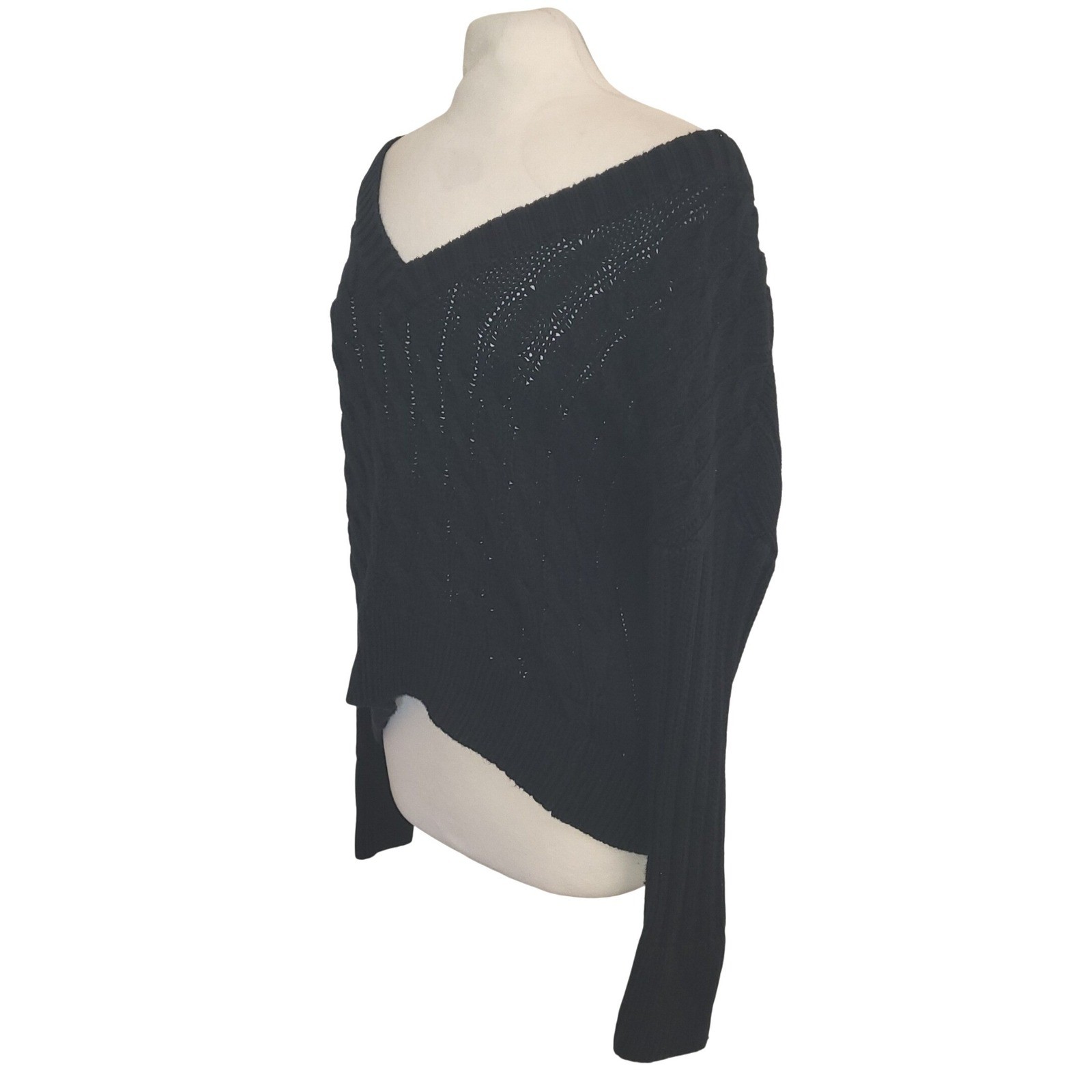VTG Express Black Chunky Cable Knit Deep V-Neck Off Shoulder 80s Retro Sweater M
