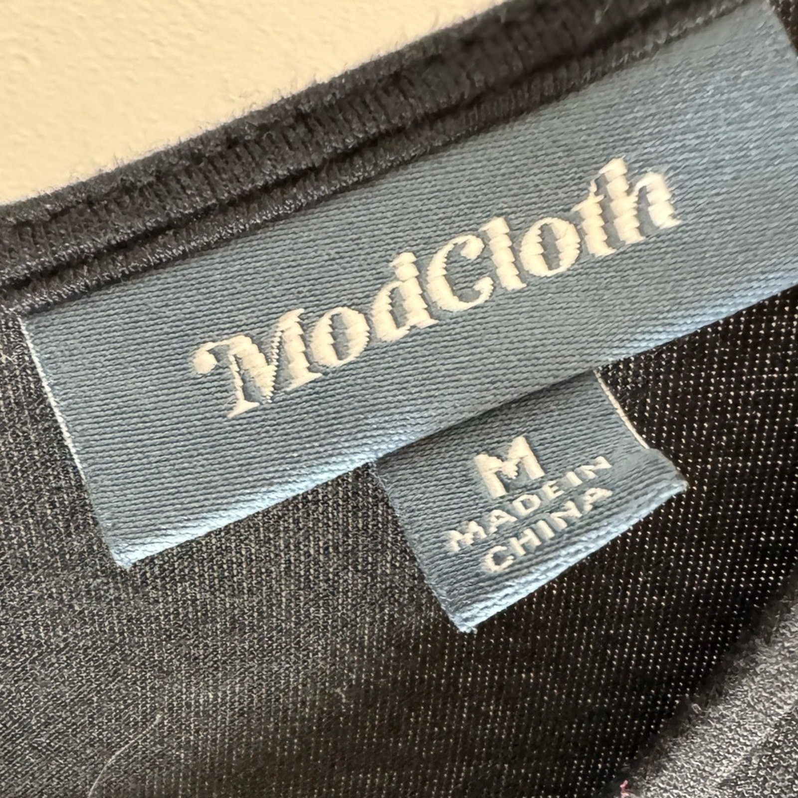 Modcloth Dress Sz Large Medium Black Long Sleeve Flowy Dress Fits 8/10/12