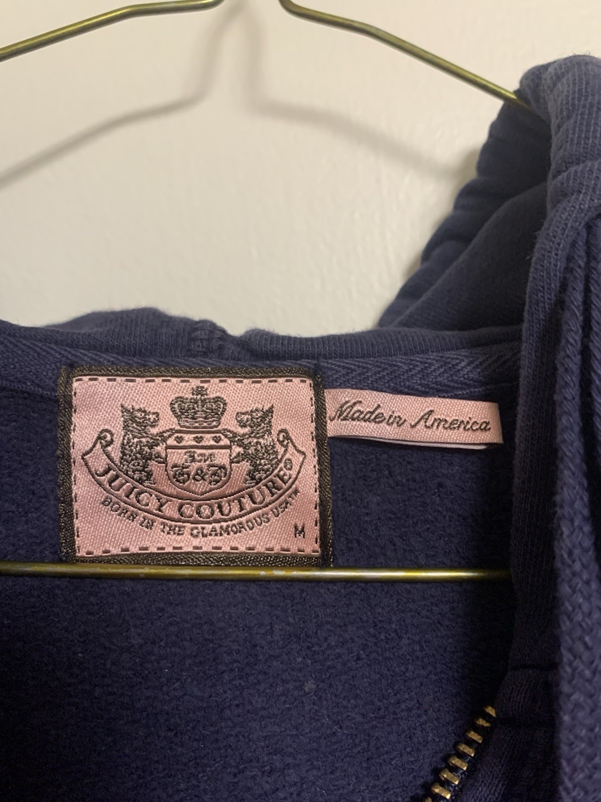 Vintage Y2K Juicy Couture Scottie Crest/ Scottie Shield Back Logo Zip Up Medium