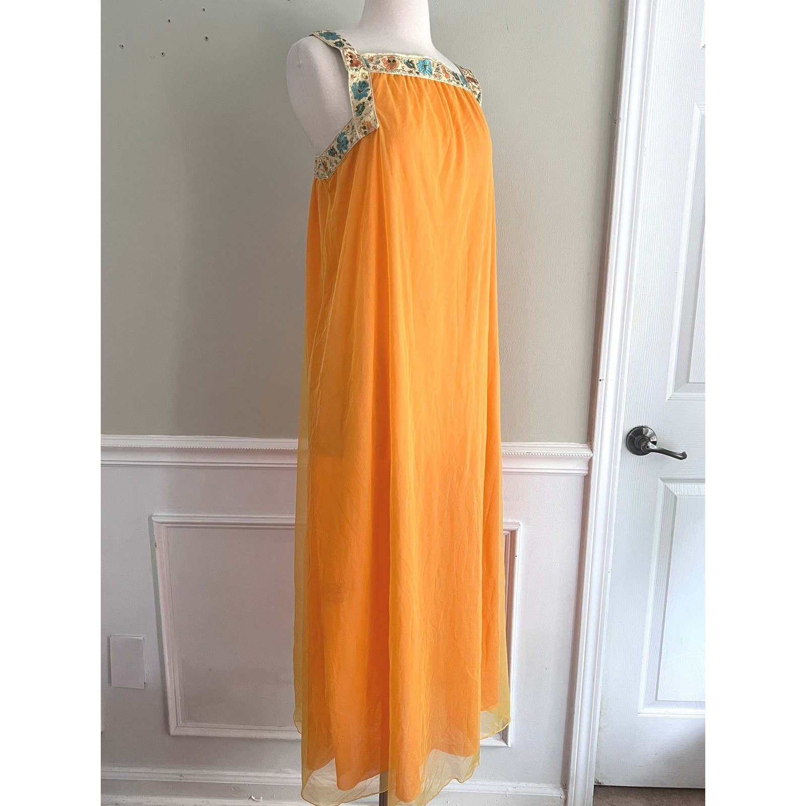Eyeful by the Flaums Vtg Nightgown M Womens 60s Sheer Maxi Orange Boho Retro