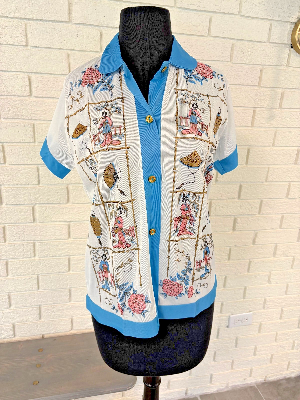 RARE VINTAGE Women Button Down Shirt – Wonderfit Avisco – Asian Inspired – MINT