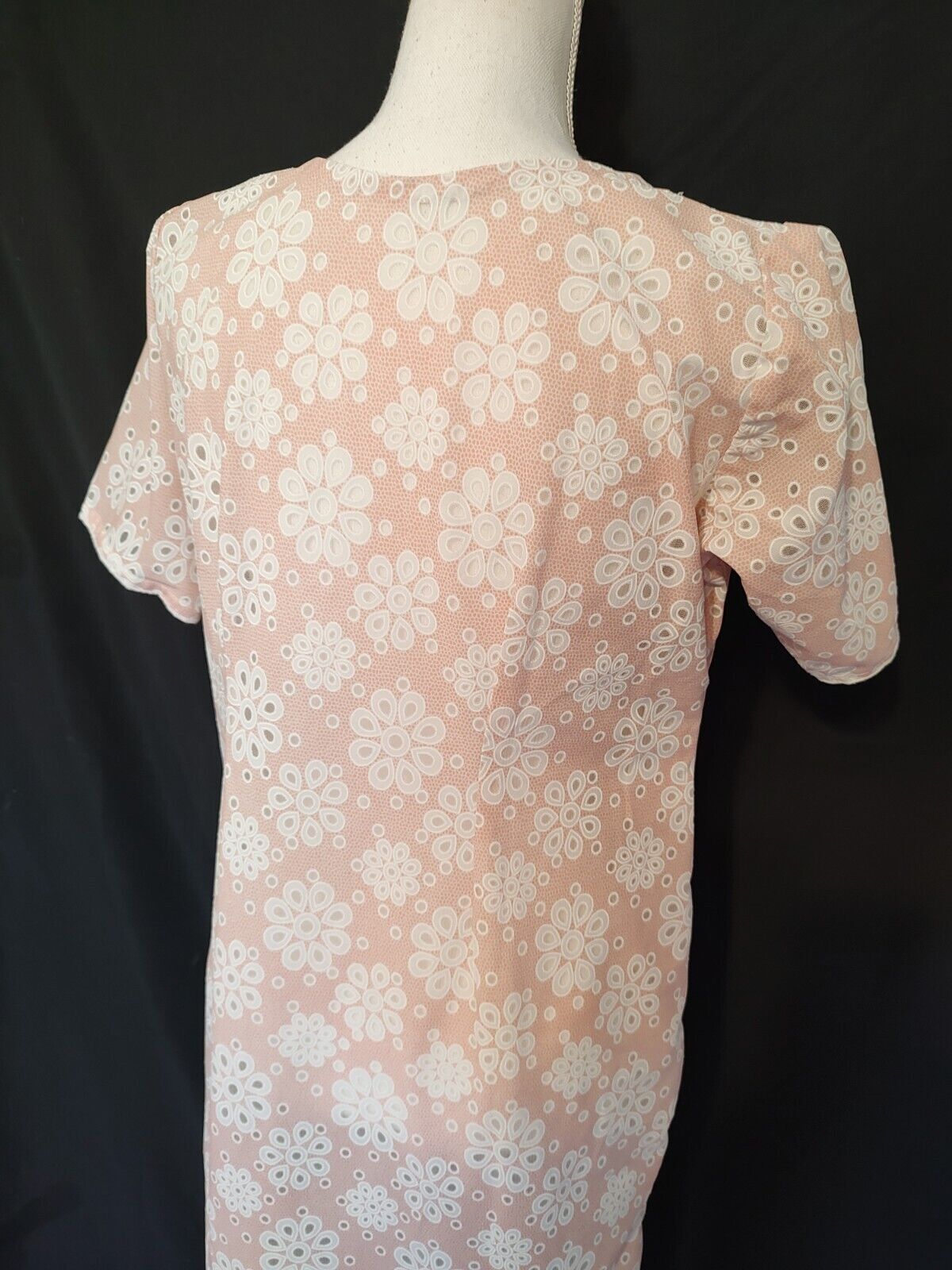 70’s Vintage Dress Hippie Boho Pink & White Shift Flower Burnout Print M