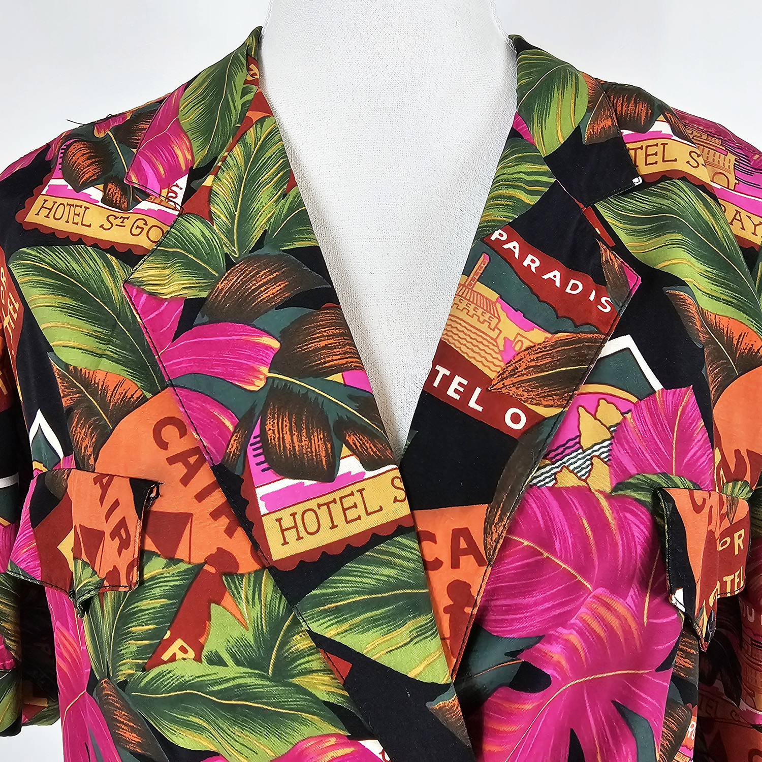 Vintage 80’s Cami Flawed Short Sleeve Double Breasted Button Down Tropical Shirt