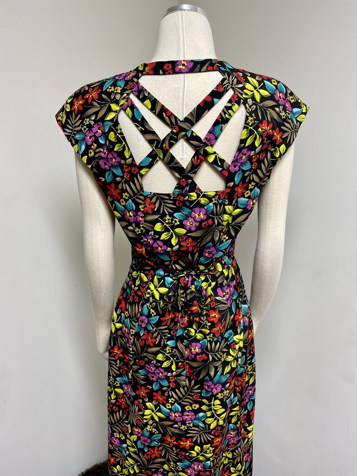 Betsy Lauren 90’s Bright Floral Hawaiian Print Midi Dress Deadstock w tags Sz 8